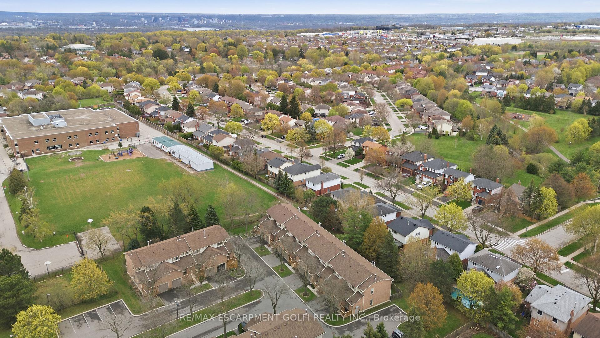 Photo 37 of Unit 6, 79 Braeheid Avenue, Hamilton, Waterdown — HOMEH