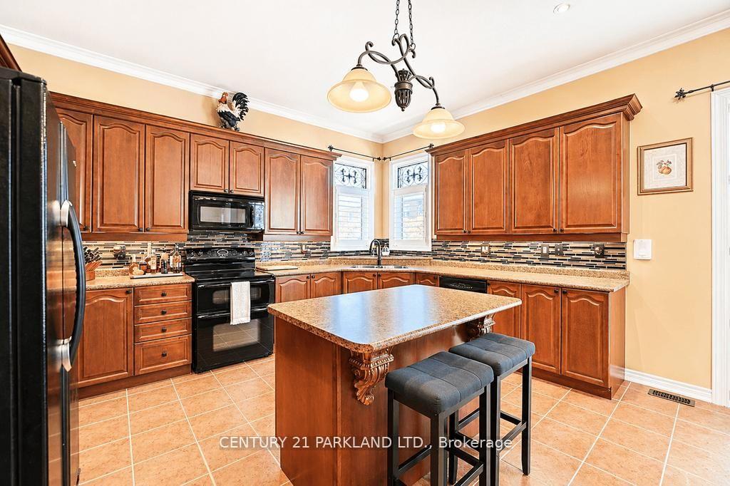 Photo 14 of 2020 Solar Place, Oshawa, Windfields — HOMEH
