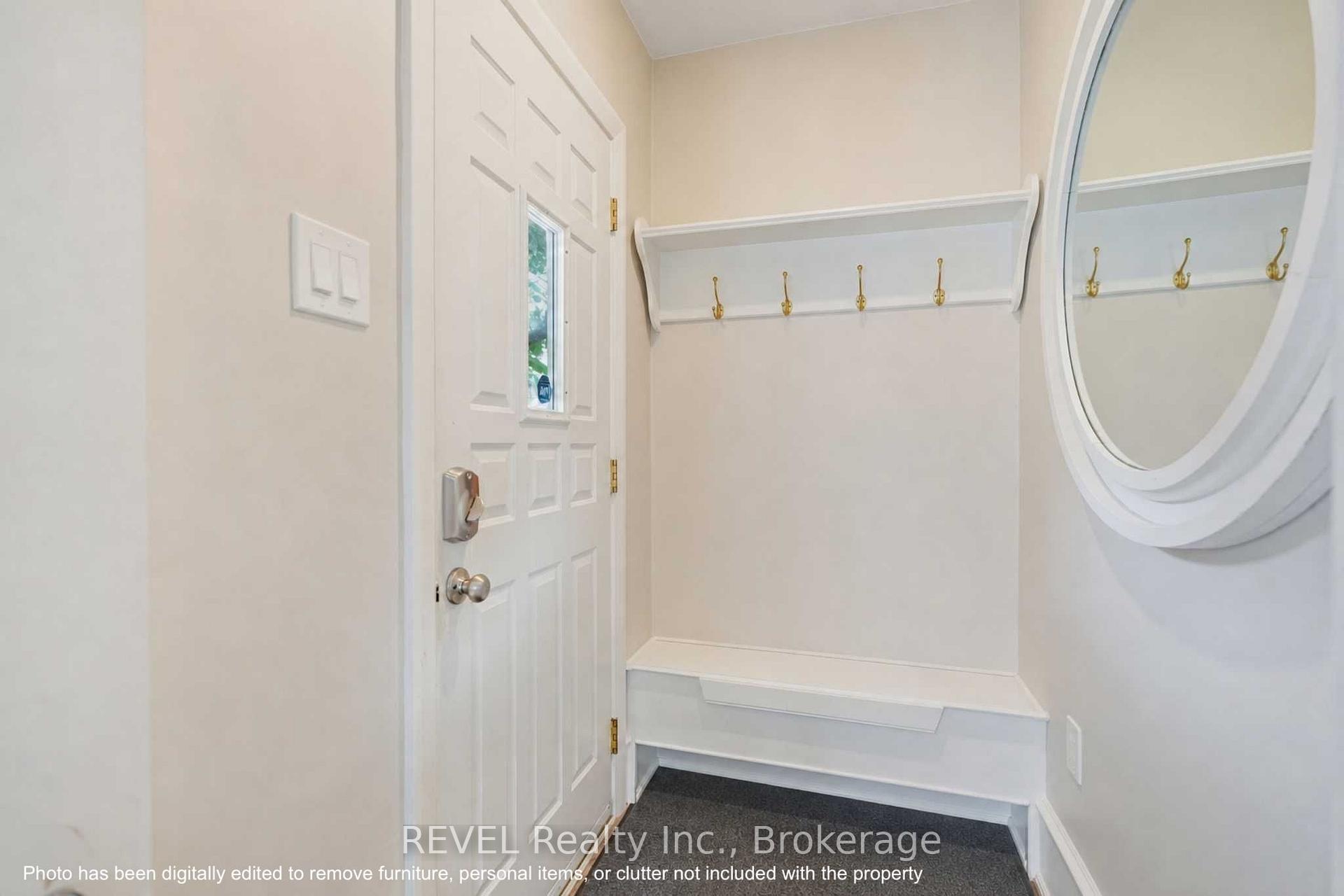 Photo 5 of 19 Leeper Street, St. Catharines, Western Hill — HOMEH