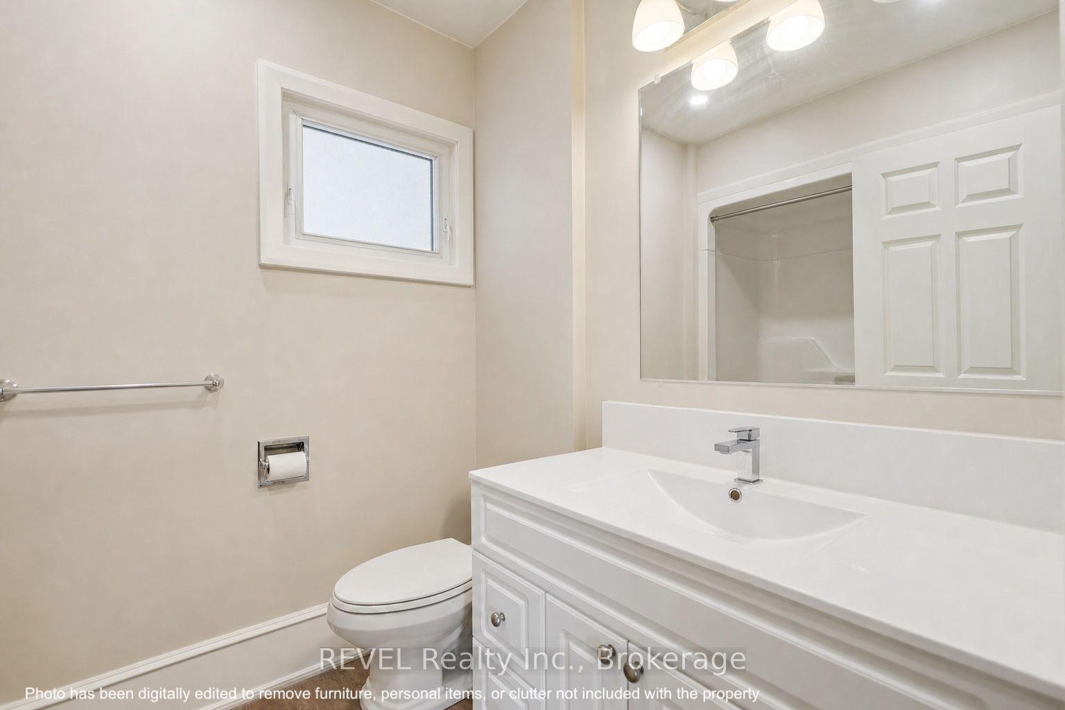Photo 12 of 19 Leeper Street, St. Catharines, Western Hill — HOMEH