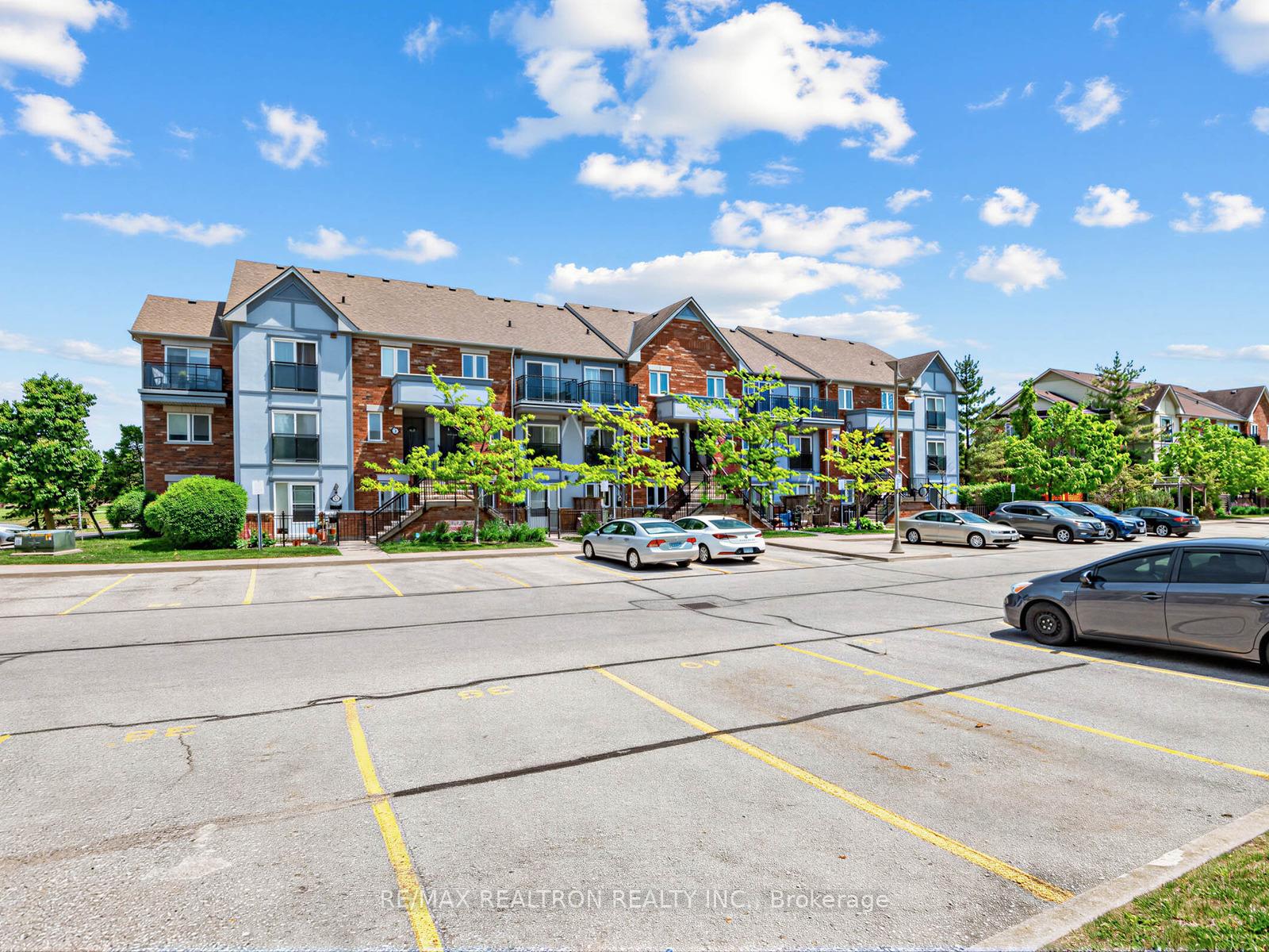 Photo 3 of Unit 20, 160 Chancery Road, Markham, Greensborough — HOMEH