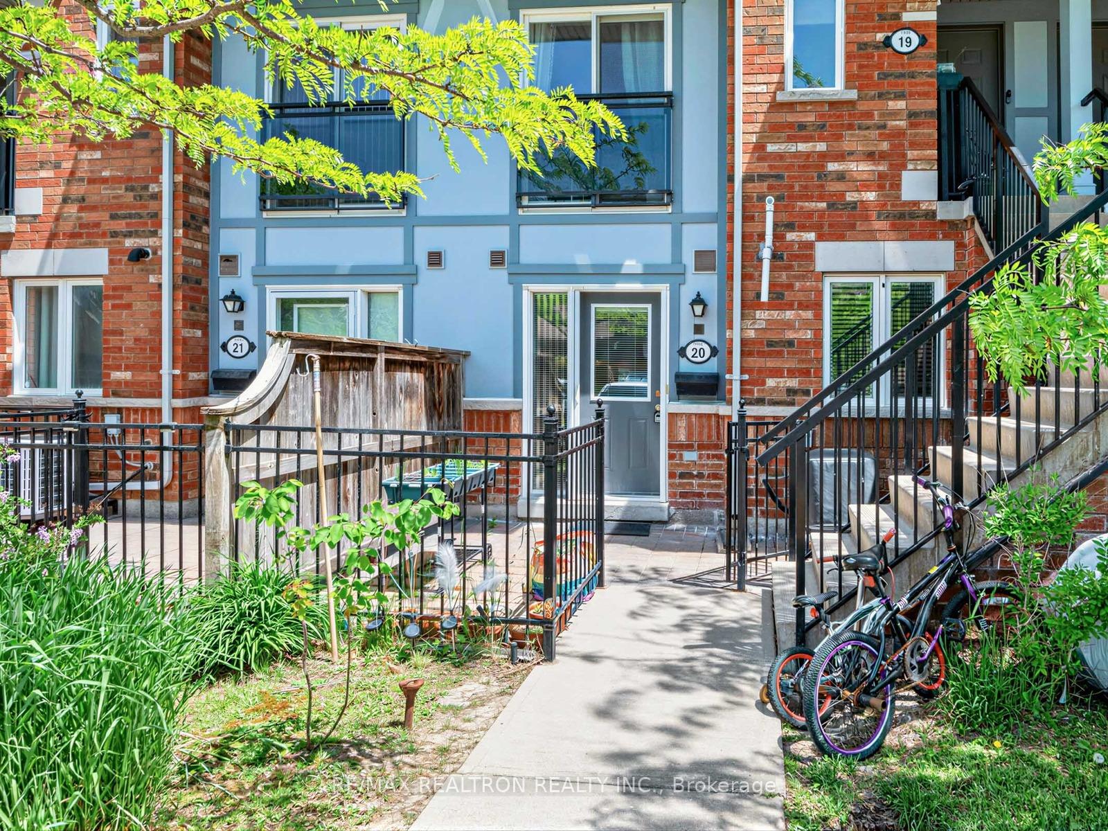 Photo 4 of Unit 20, 160 Chancery Road, Markham, Greensborough — HOMEH