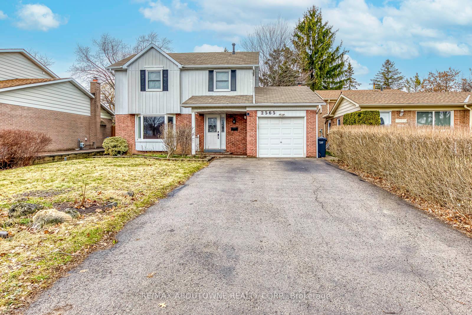 Photo 1 of 2565 Windjammer Road, Mississauga, Erin Mills — HOMEH