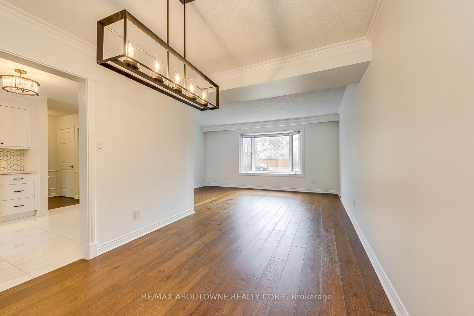 Photo 12 of 2565 Windjammer Road, Mississauga, Erin Mills — HOMEH