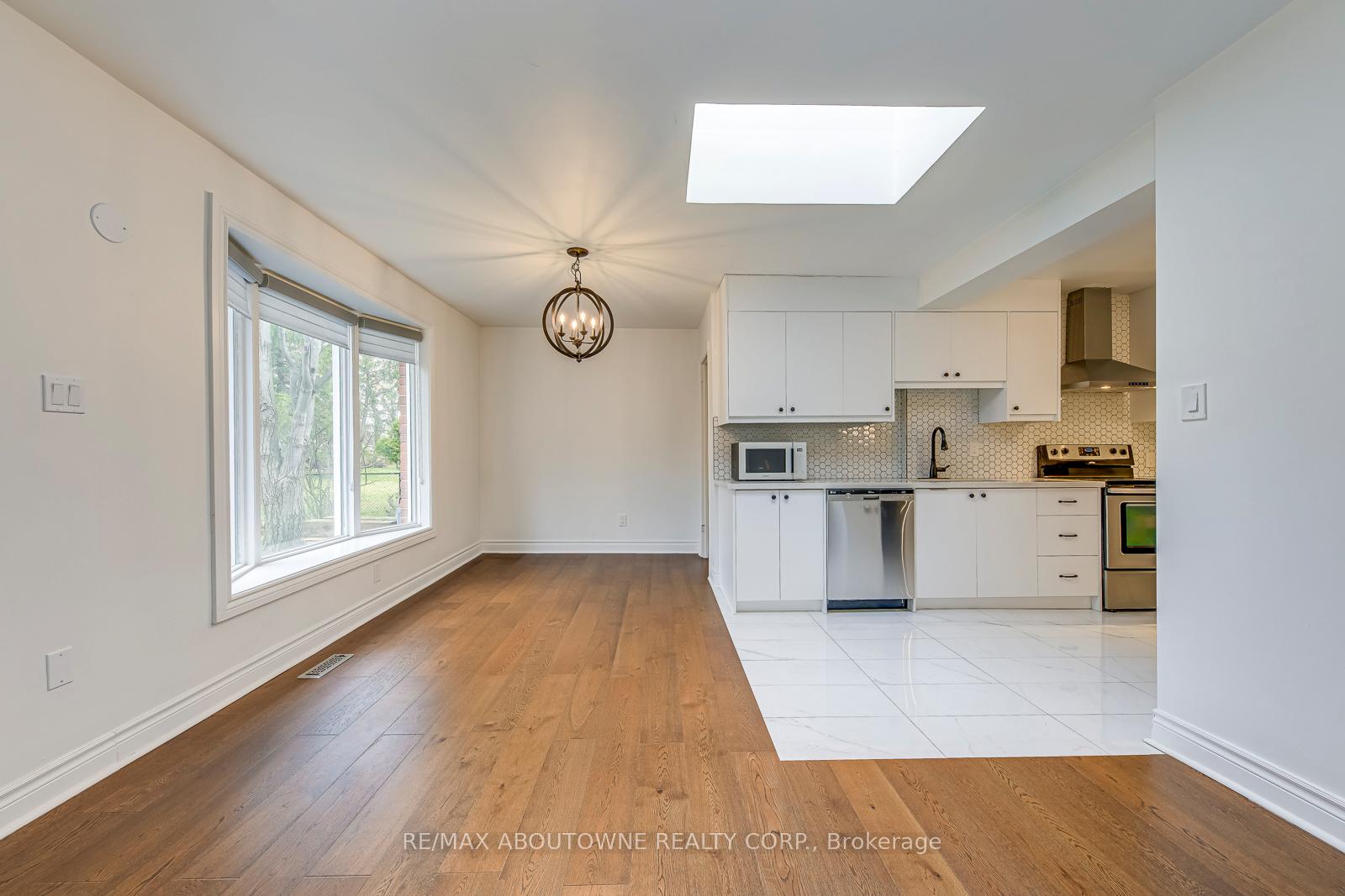Photo 19 of 2565 Windjammer Road, Mississauga, Erin Mills — HOMEH