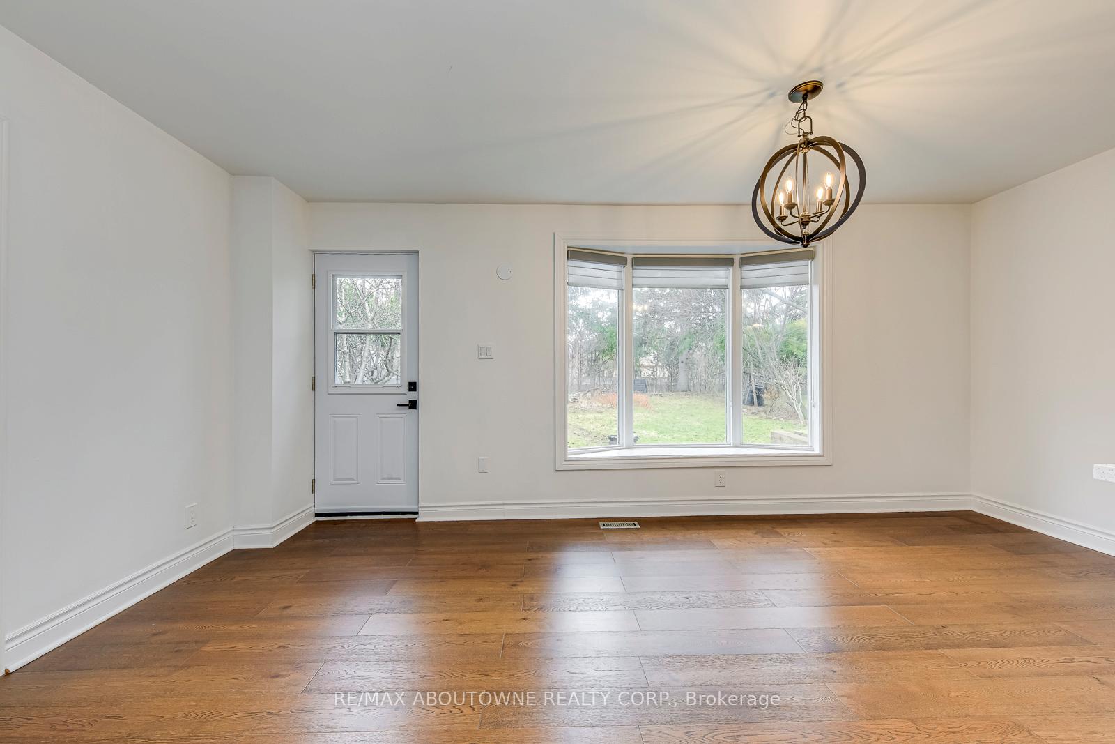 Photo 20 of 2565 Windjammer Road, Mississauga, Erin Mills — HOMEH