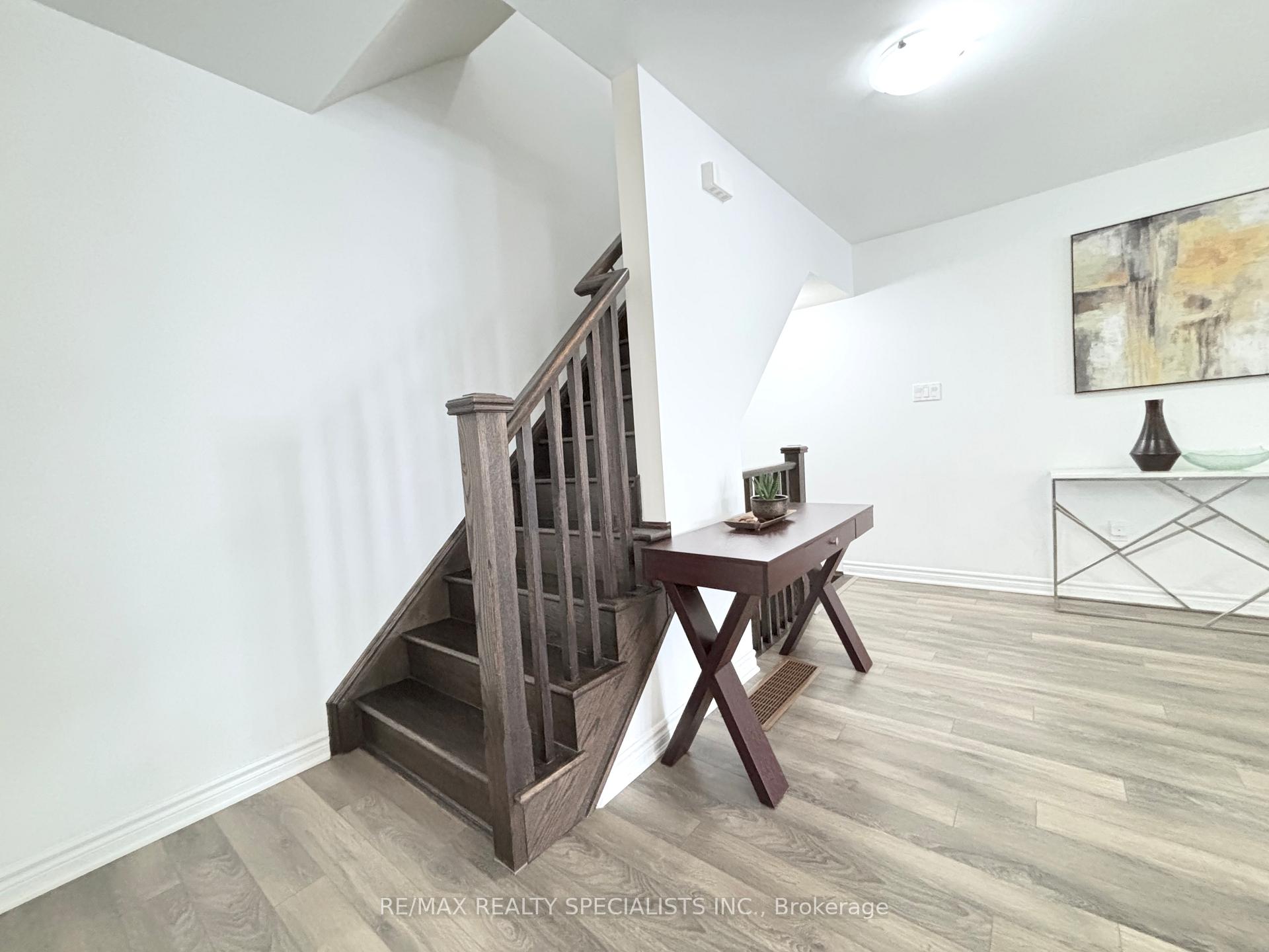 Photo 9 of 1578 Leblanc Court, Milton, Ford — HOMEH