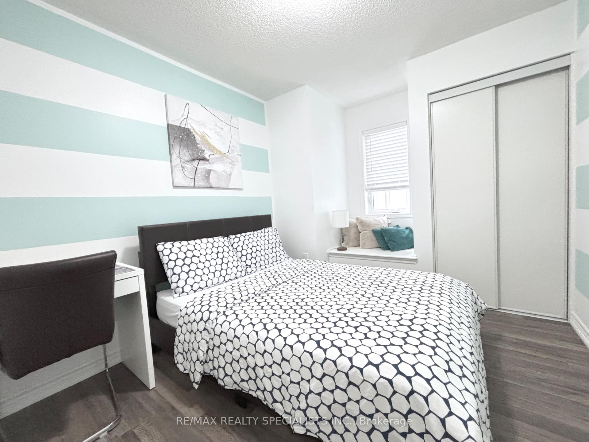 Photo 13 of 1578 Leblanc Court, Milton, Ford — HOMEH