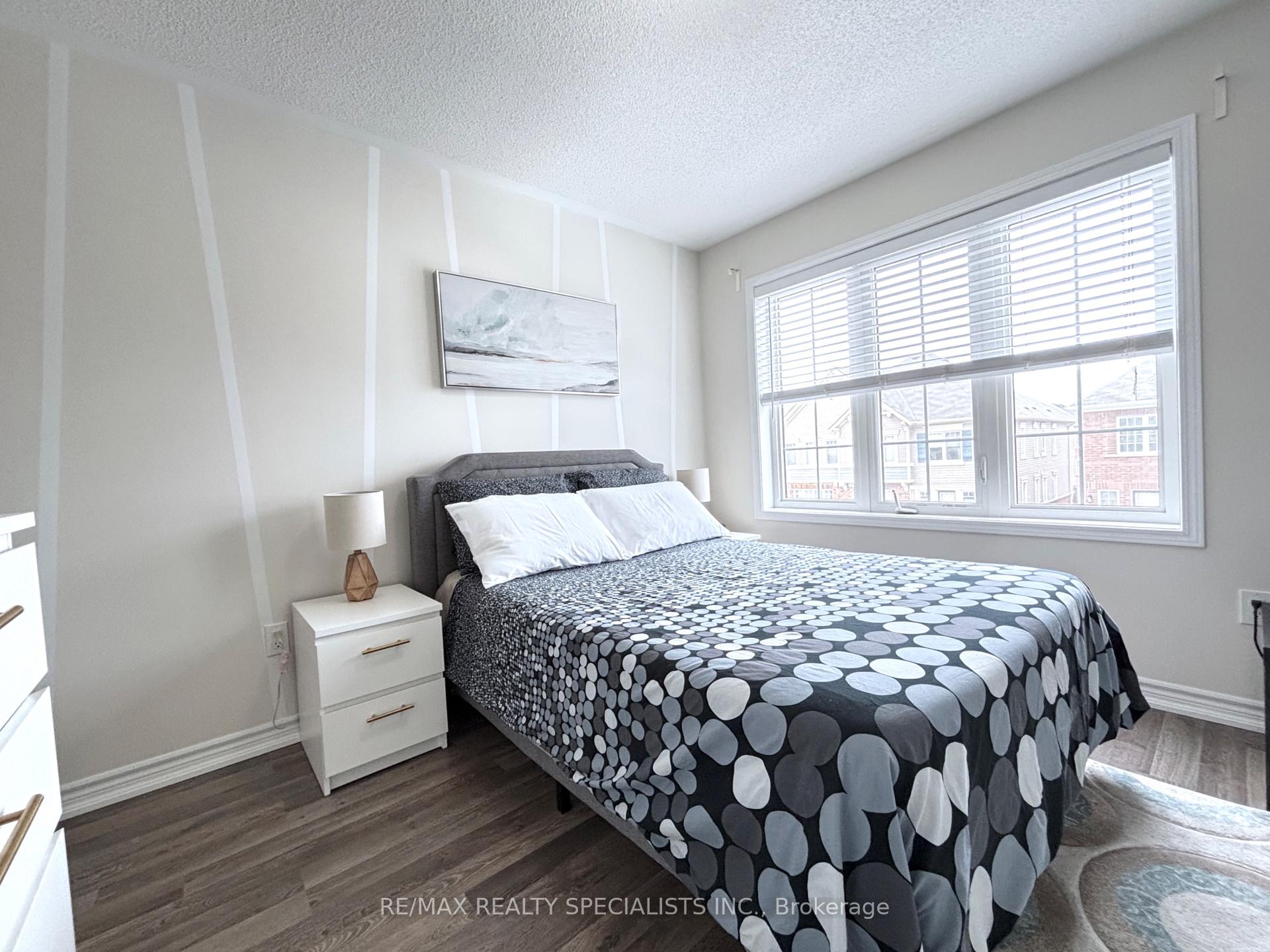 Photo 14 of 1578 Leblanc Court, Milton, Ford — HOMEH