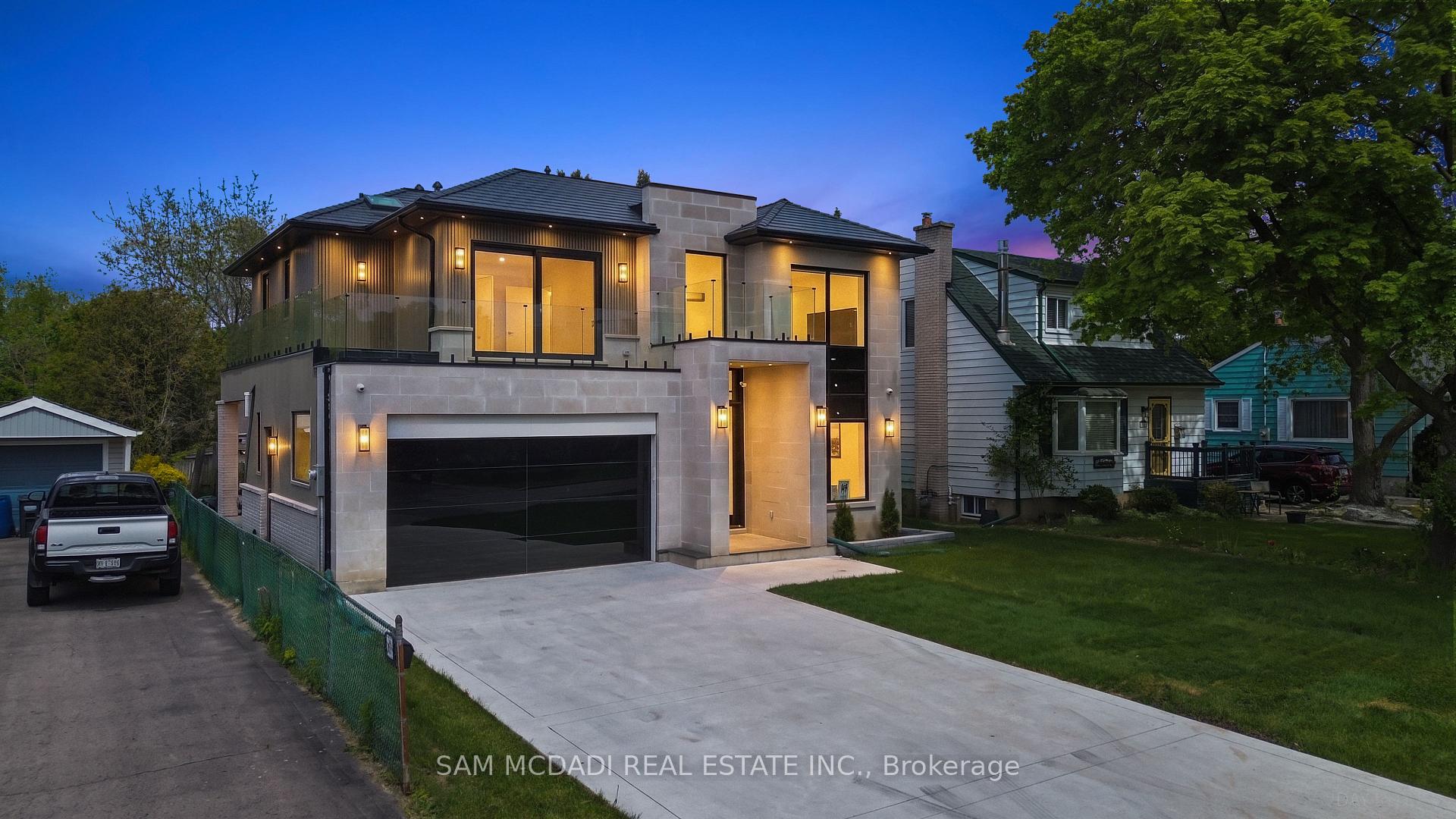Photo 2 of 9 Earl Street, Mississauga, Streetsville — HOMEH
