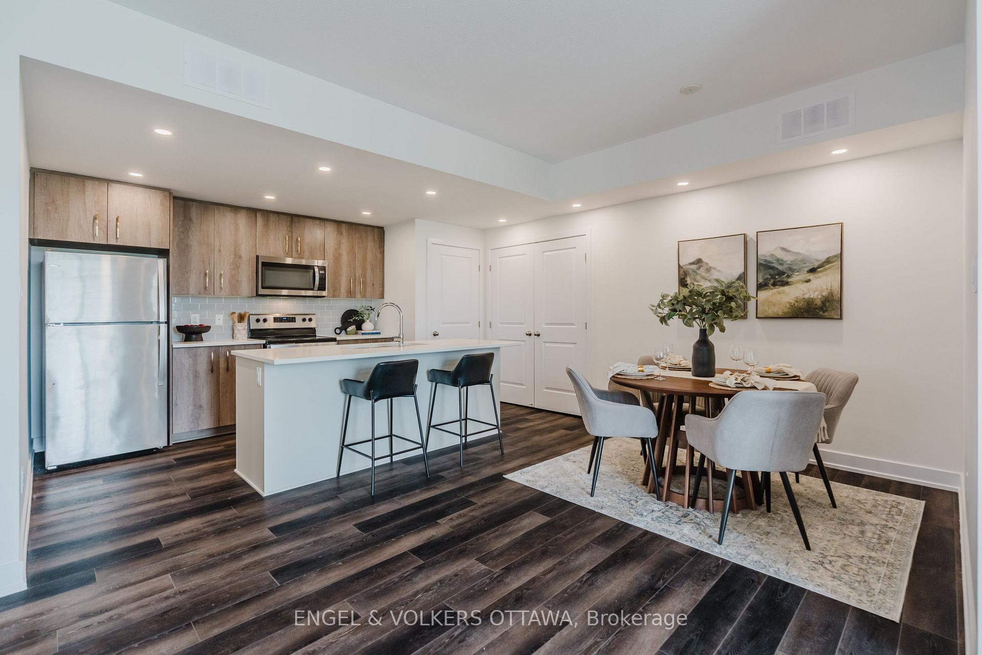 Photo 4 of Unit G, 35 Overberg Way, Ottawa, Kanata - Emerald Meadows/Trailwest — HOMEH