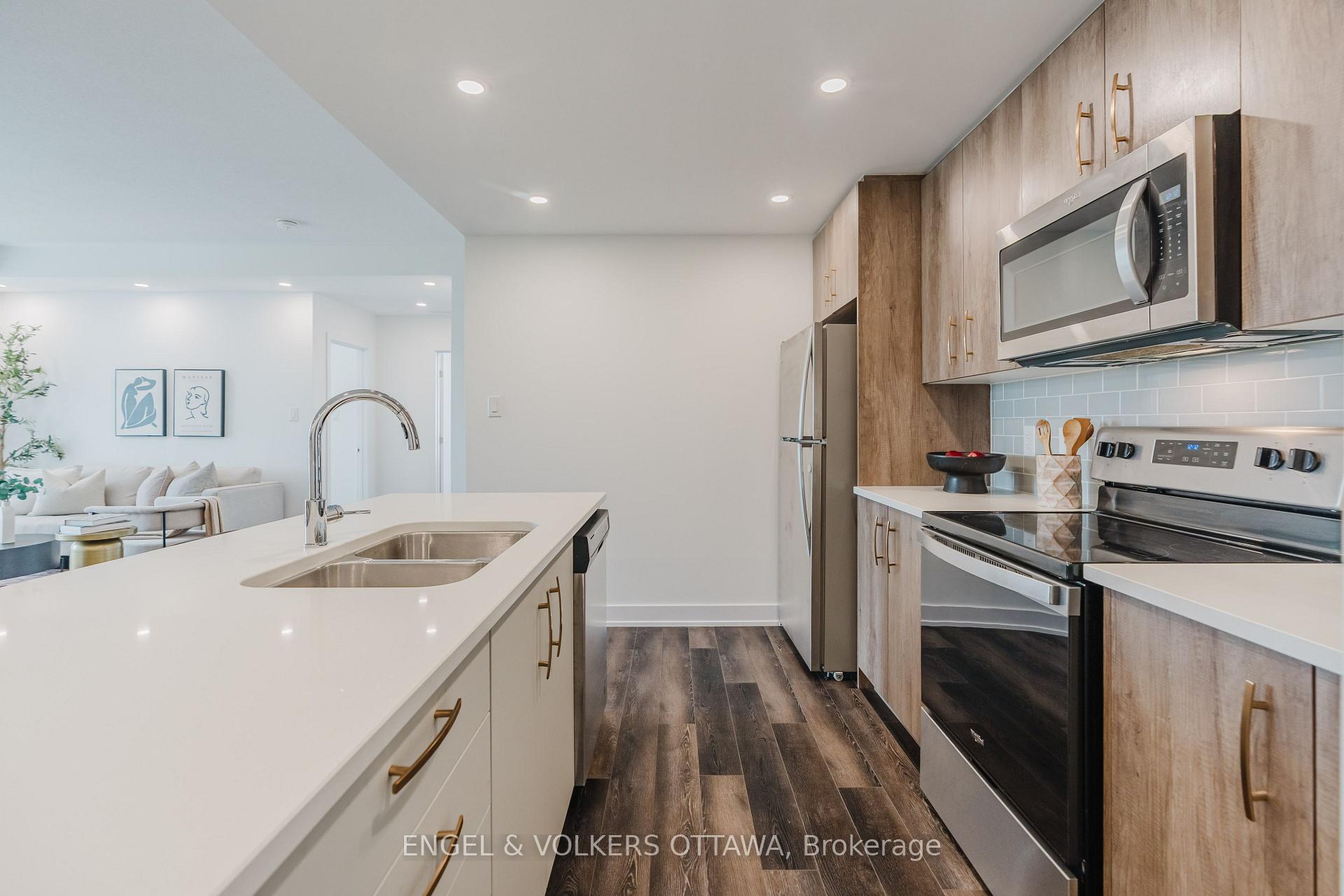 Photo 7 of Unit G, 35 Overberg Way, Ottawa, Kanata - Emerald Meadows/Trailwest — HOMEH
