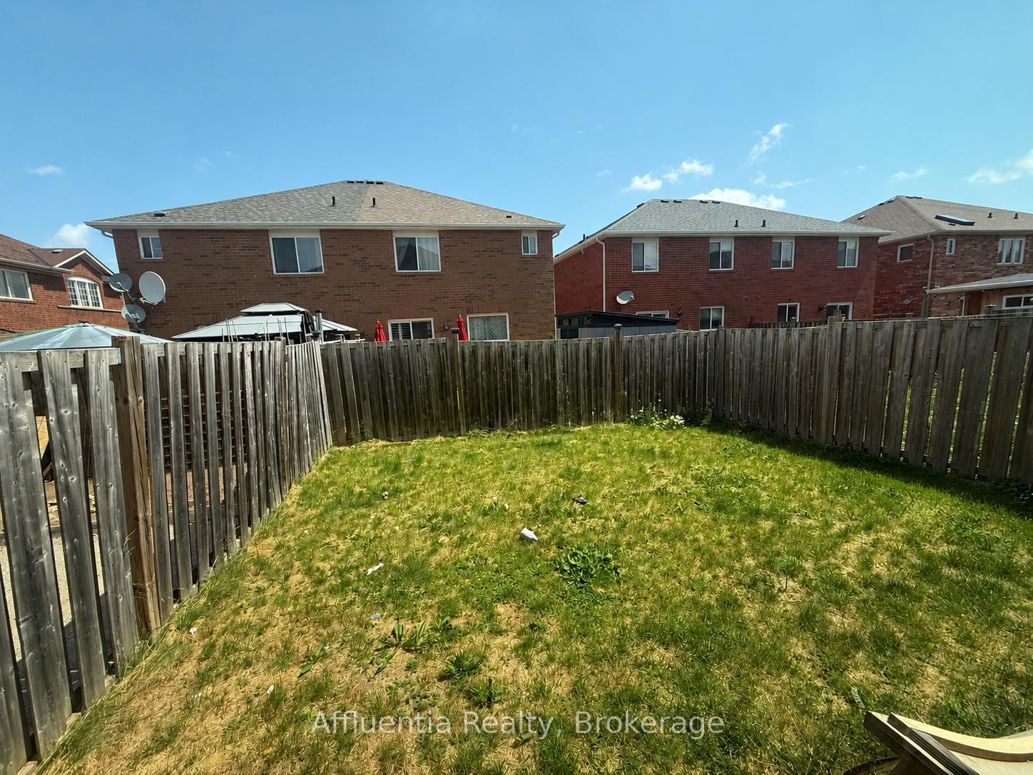 Photo 9 of 27 Ainley Road, Brampton, Fletcher's Meadow — HOMEH