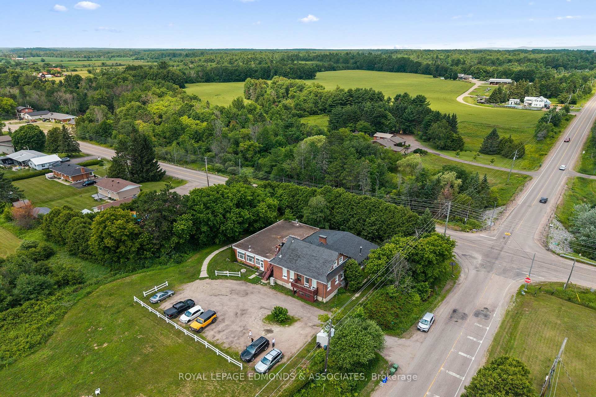 Photo 1 of 3399 B Line Road, Laurentian Valley, Laurentian Valley — HOMEH