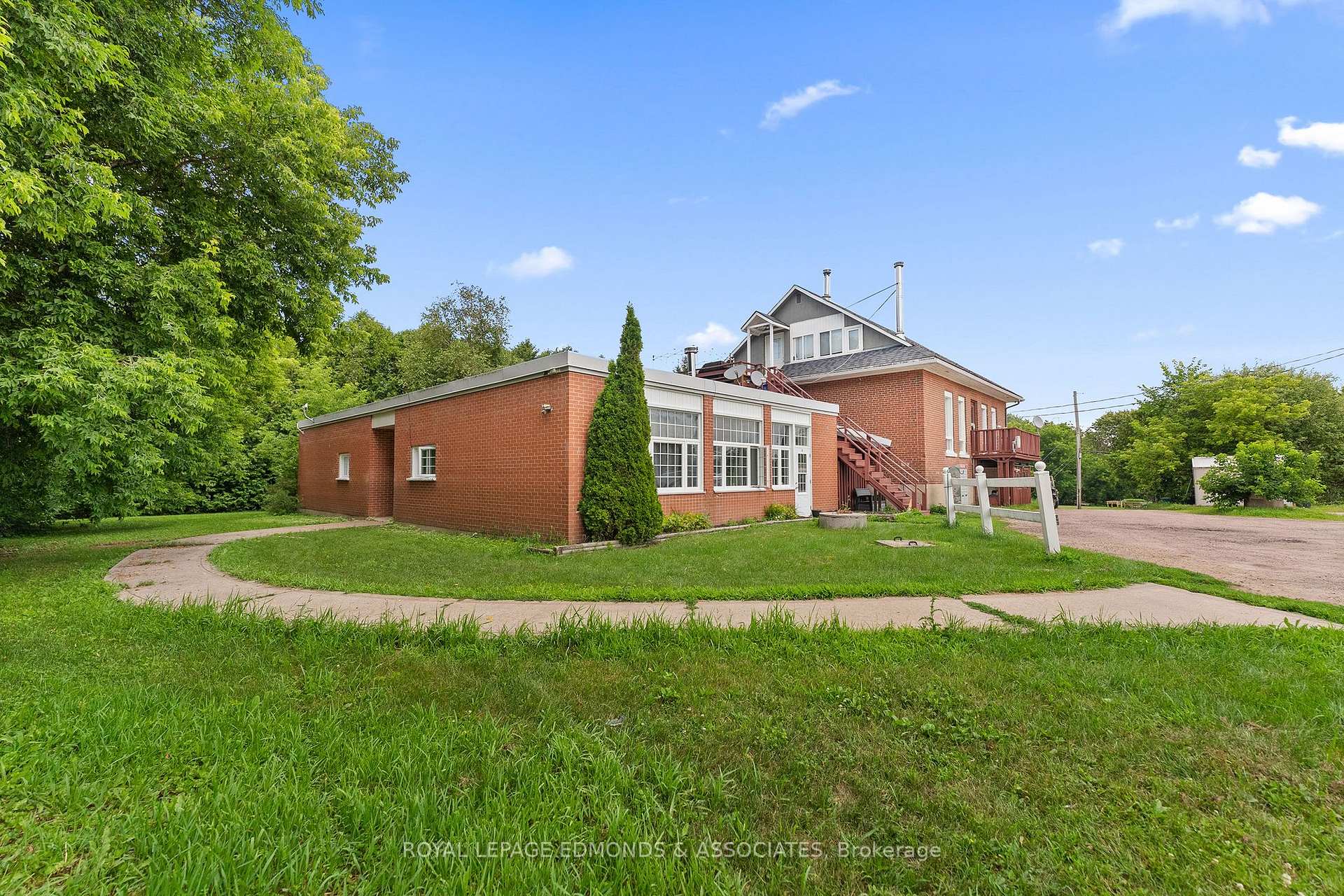 Photo 2 of 3399 B Line Road, Laurentian Valley, Laurentian Valley — HOMEH