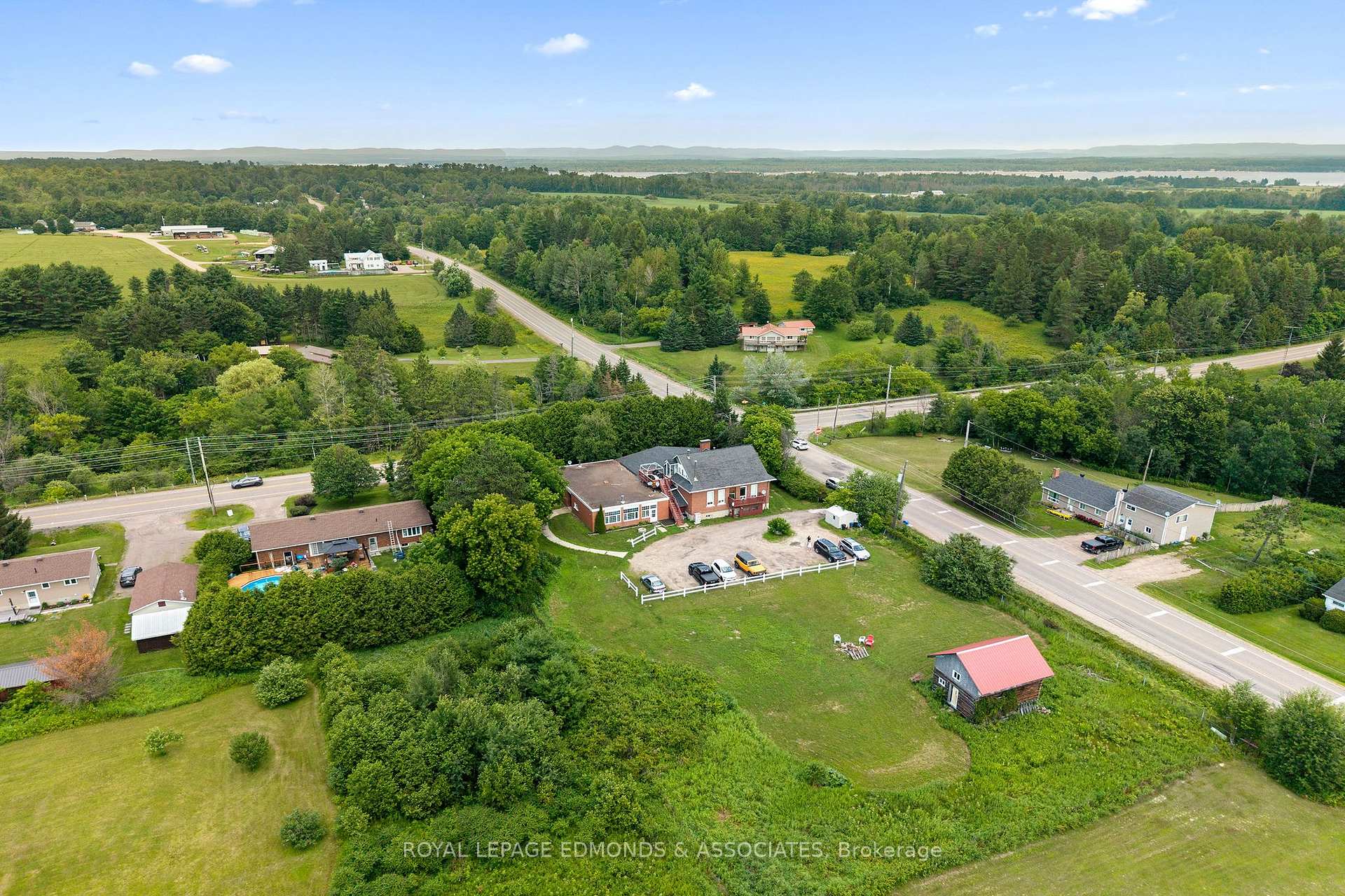 Photo 3 of 3399 B Line Road, Laurentian Valley, Laurentian Valley — HOMEH