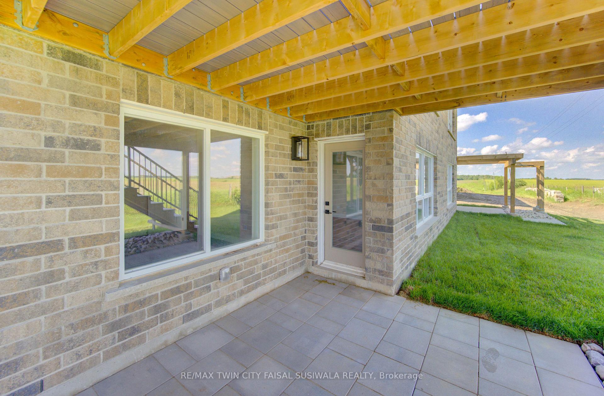 Photo 4 of 110 Bedell Drive, Mapleton, Rural Mapleton — HOMEH