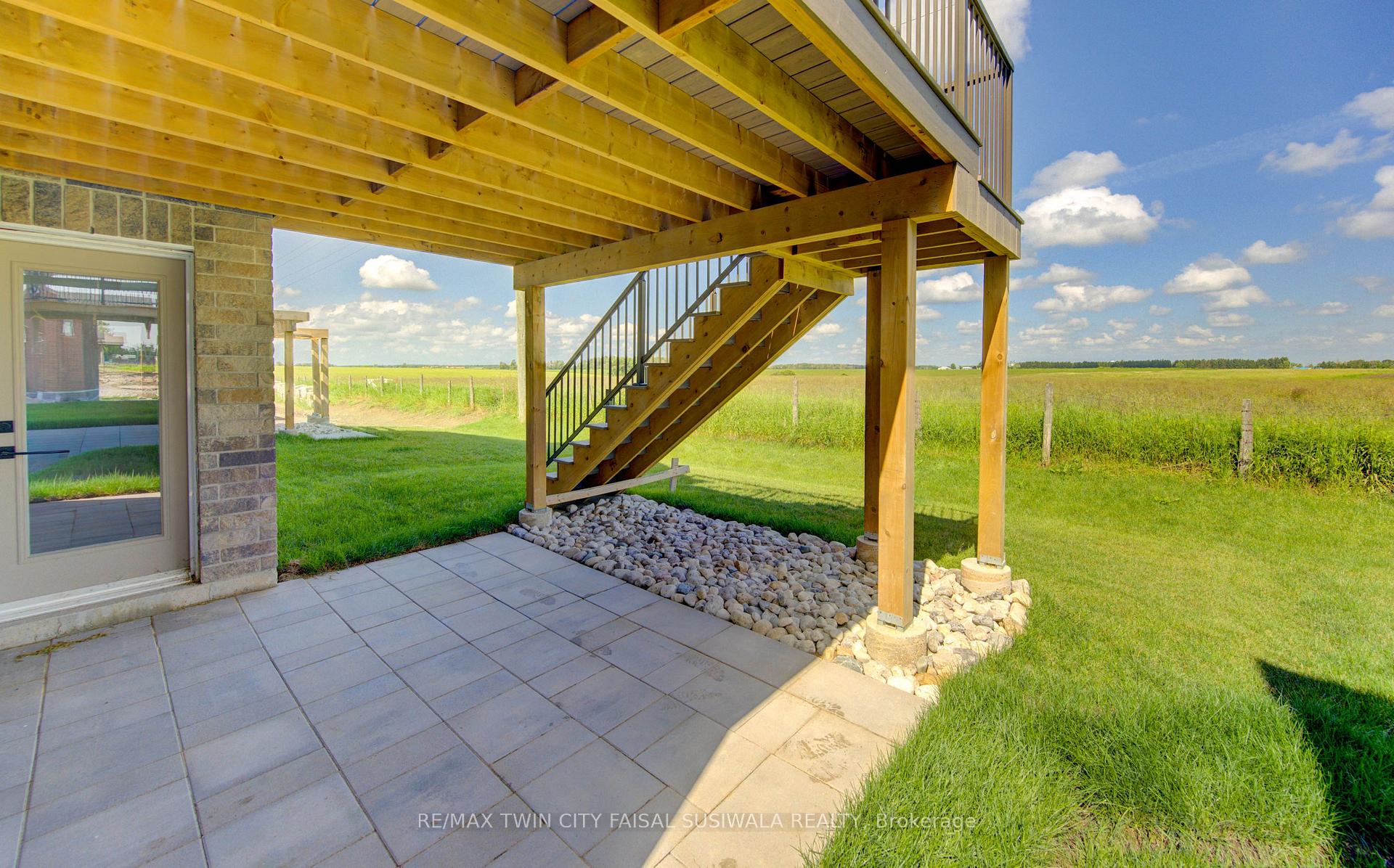 Photo 5 of 110 Bedell Drive, Mapleton, Rural Mapleton — HOMEH