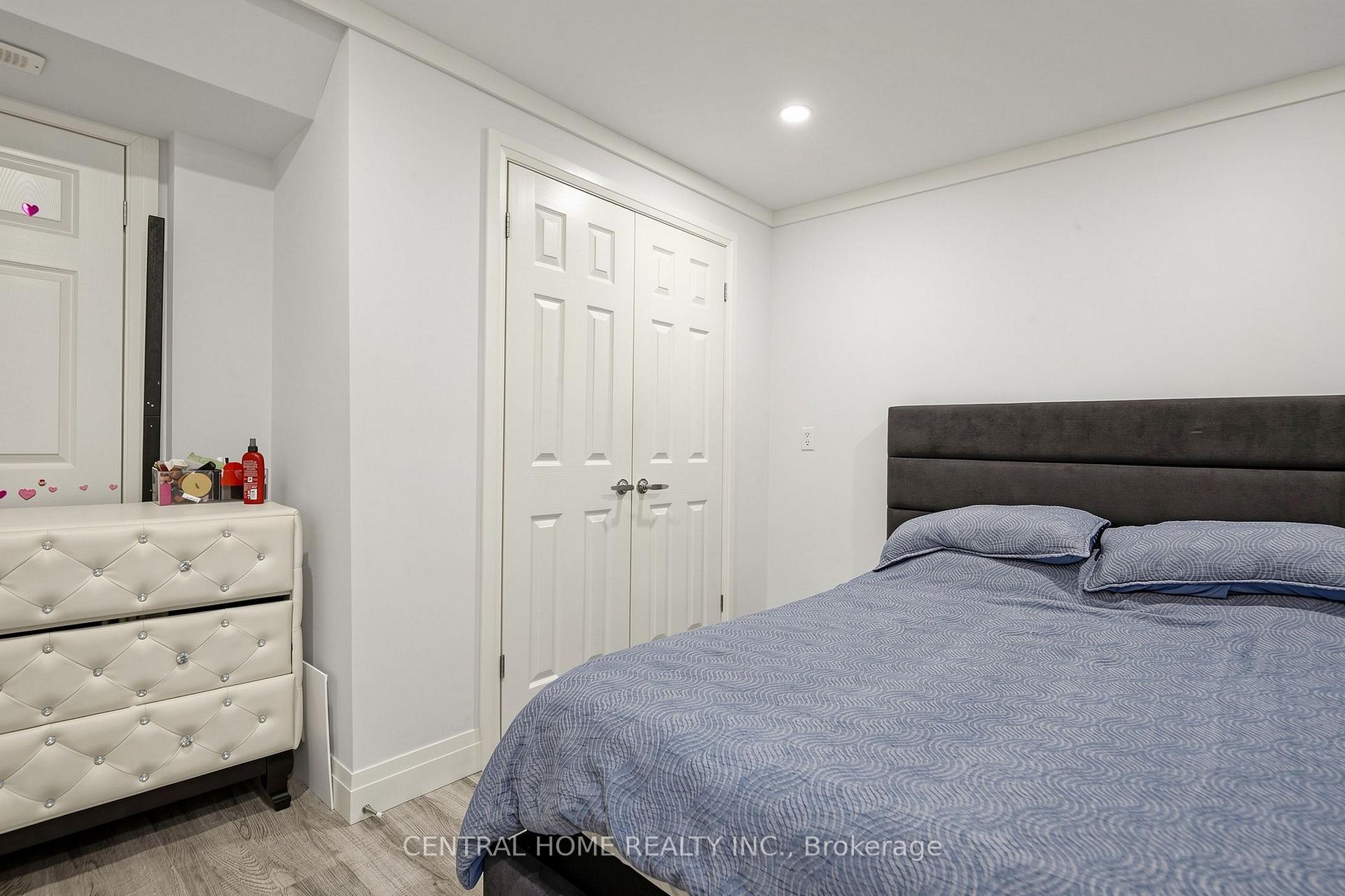 Photo 14 of Unit BASEMENT UNIT 2, 307 Alex Doner Drive, Newmarket, Glenway Estates — HOMEH