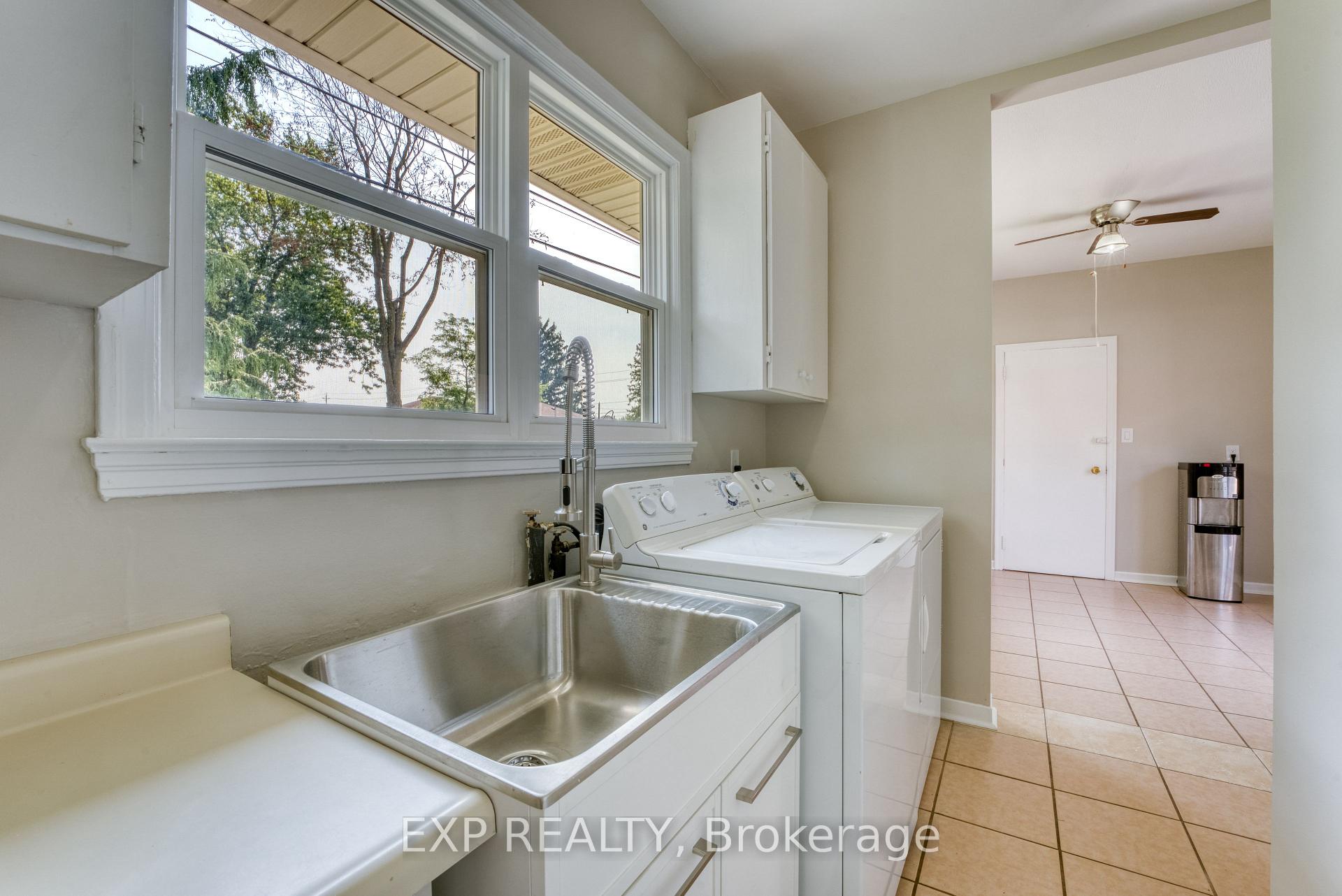 Photo 19 of 791 Scofield Avenue, Windsor — HOMEH