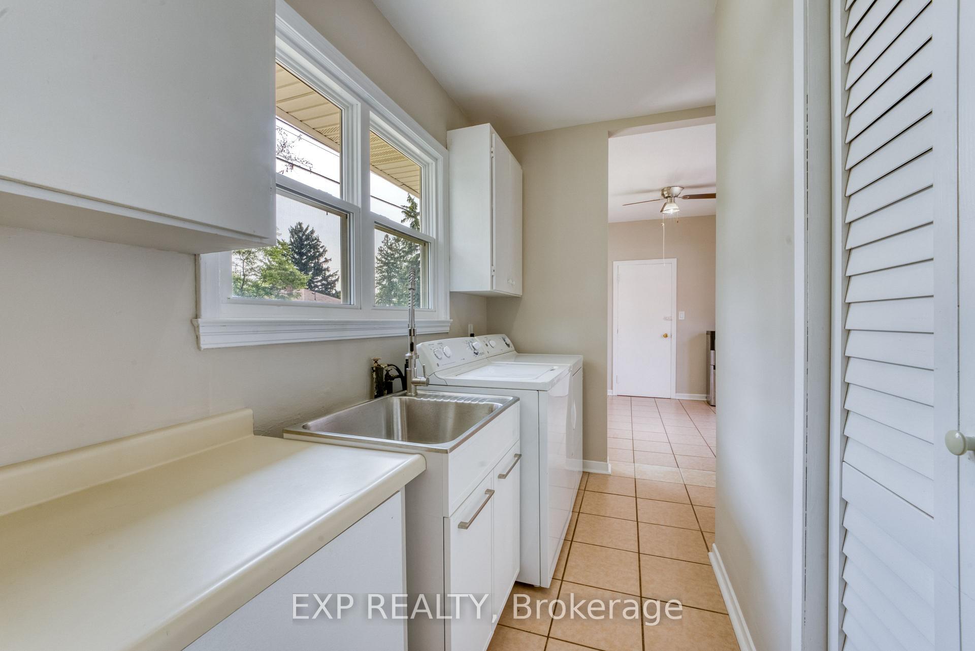Photo 20 of 791 Scofield Avenue, Windsor — HOMEH