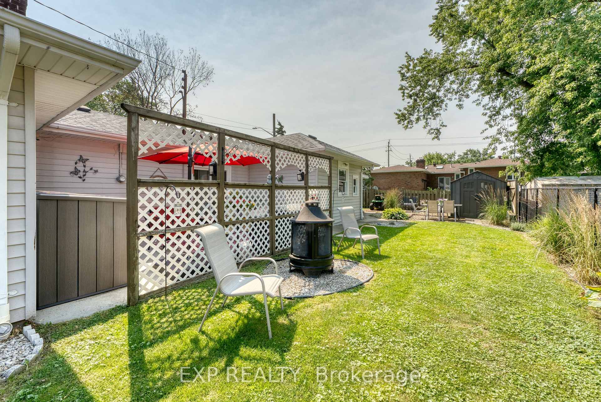 Photo 34 of 791 Scofield Avenue, Windsor — HOMEH