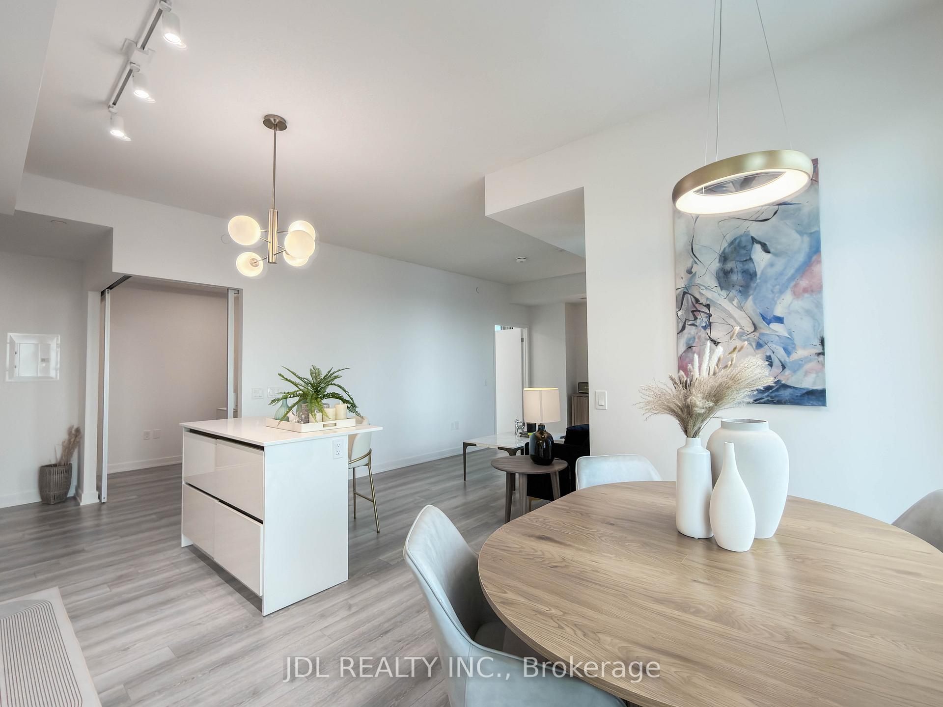 Photo 13 of Unit 3709, 238 Simcoe Street, Toronto, Kensington-Chinatown — HOMEH
