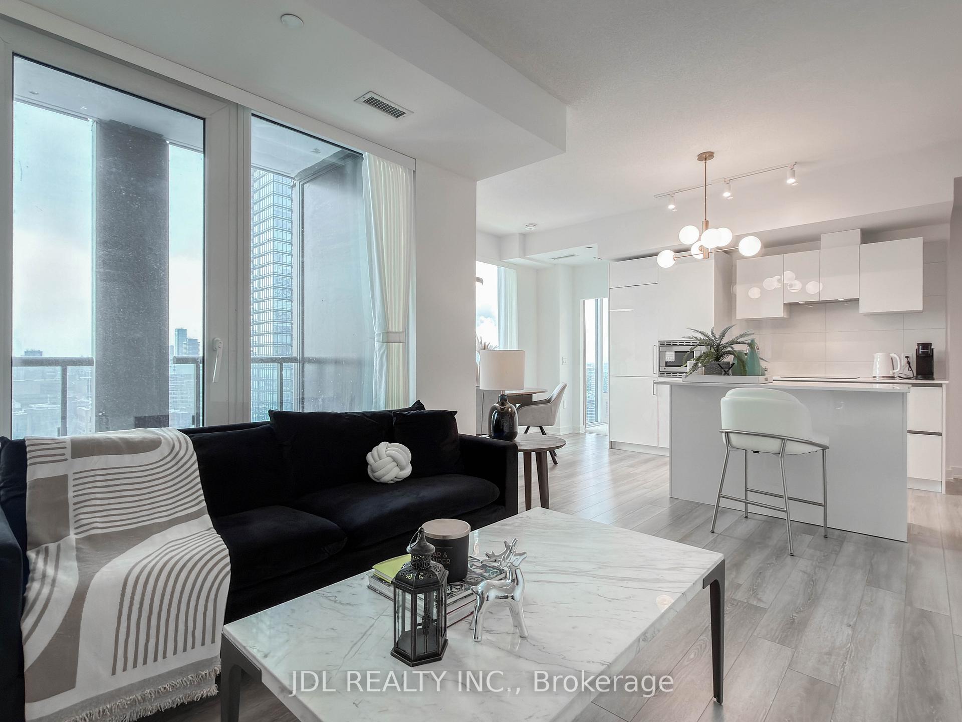 Photo 14 of Unit 3709, 238 Simcoe Street, Toronto, Kensington-Chinatown — HOMEH