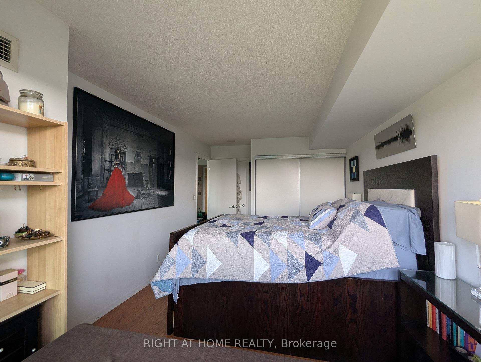 Photo 5 of Unit 904, 185 Legion Road N, Etobicoke, Mimico — HOMEH