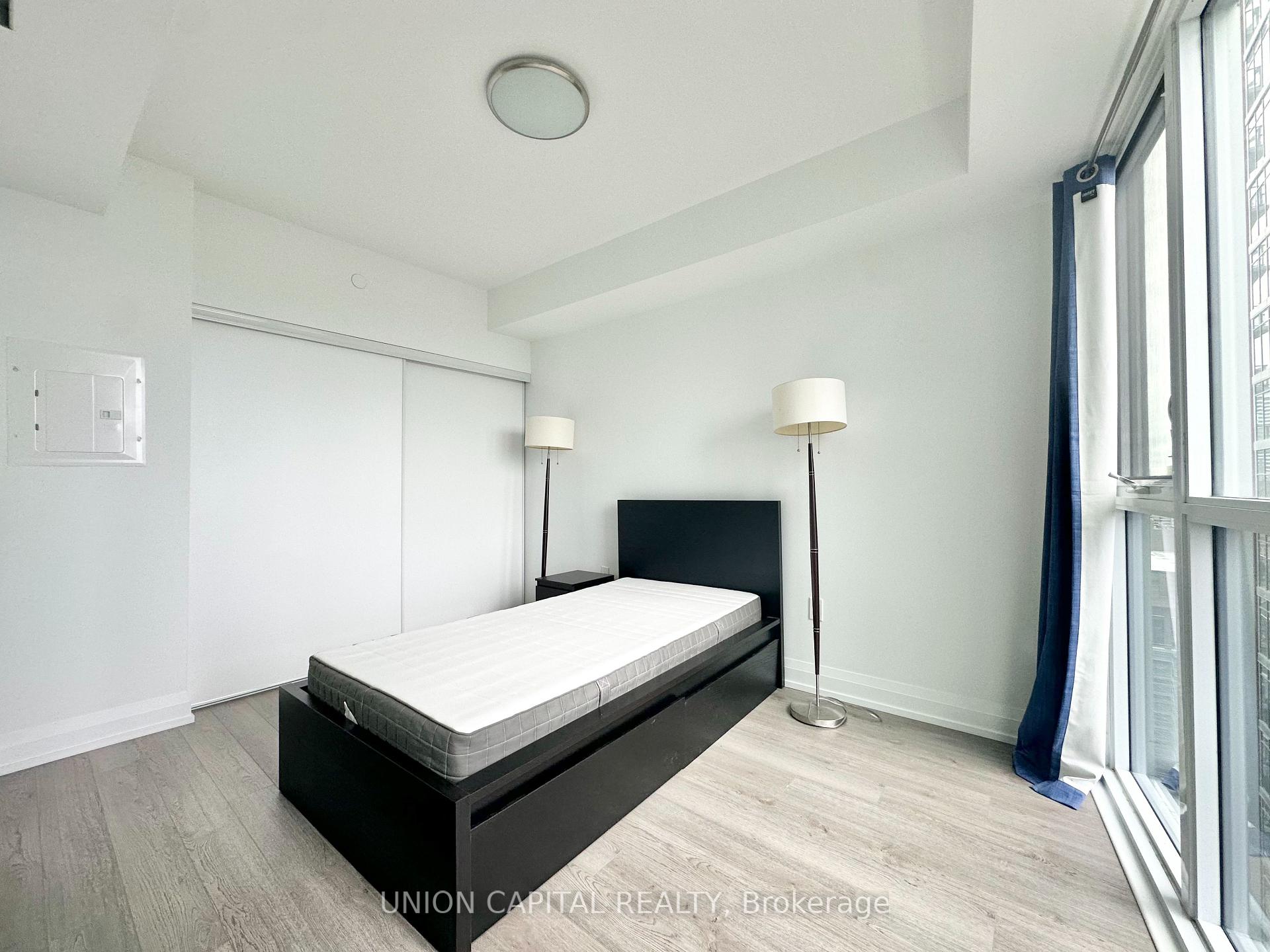 Photo 9 of Unit 2410, 77 Mutual Street, Toronto, Church-Yonge Corridor — HOMEH