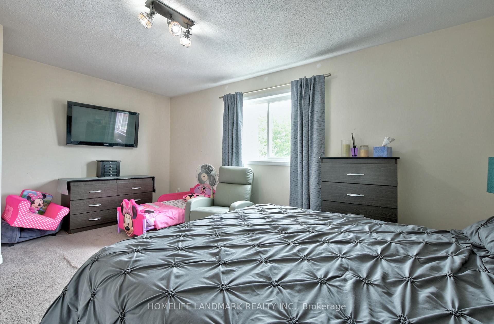 Photo 15 of 43 Coleman Drive, Barrie, Edgehill Drive — HOMEH