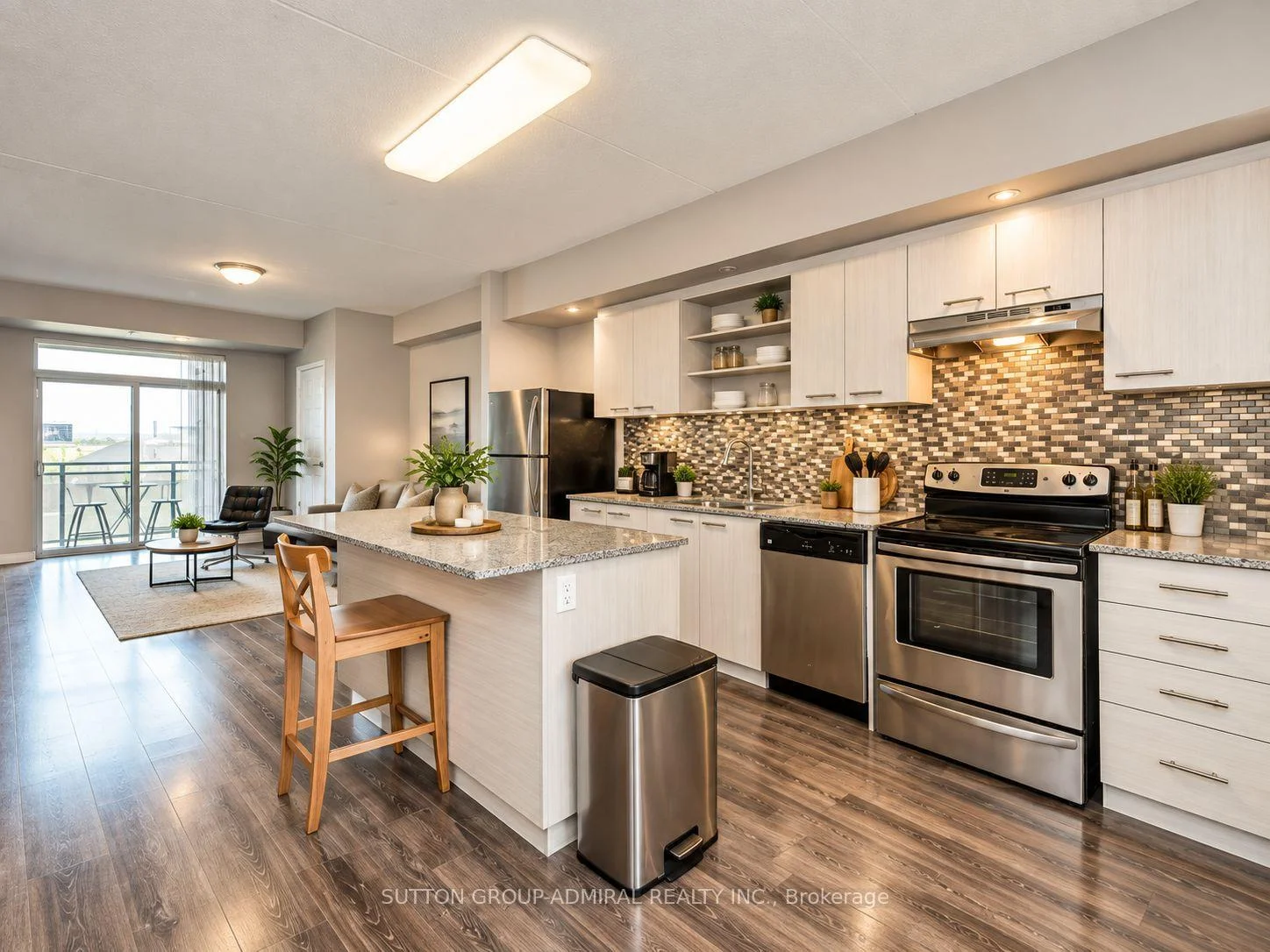 Photo 4 of Unit 506, 8 Hickory Street W, Waterloo, Downtown Waterloo — HOMEH