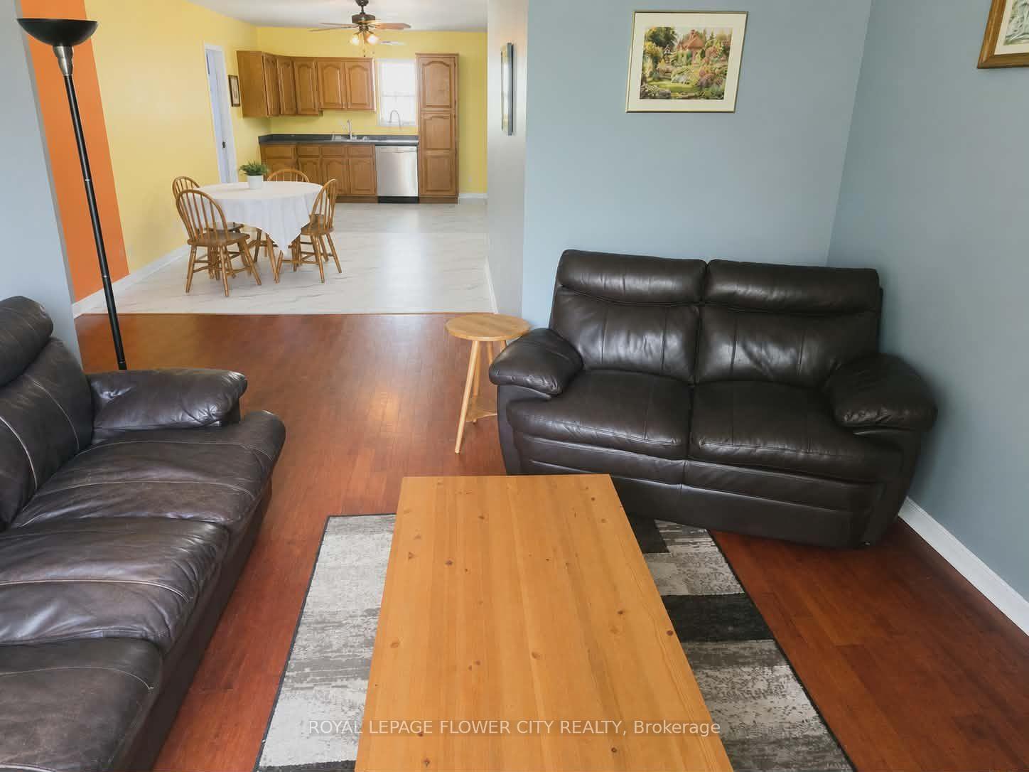 Photo 18 of 14 St Thomas Street E, Markstay-Warren — HOMEH