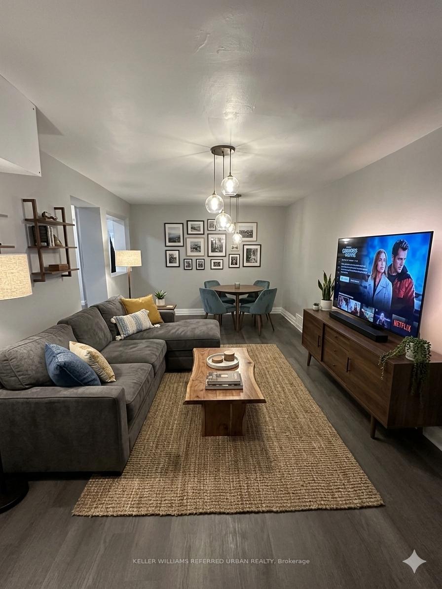 Photo 1 of Unit 5, 10140 Yonge Street, Richmond Hill, Mill Pond — HOMEH
