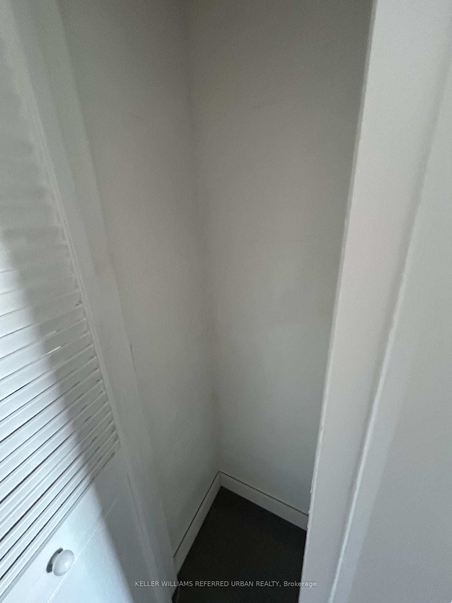 Photo 12 of Unit 5, 10140 Yonge Street, Richmond Hill, Mill Pond — HOMEH
