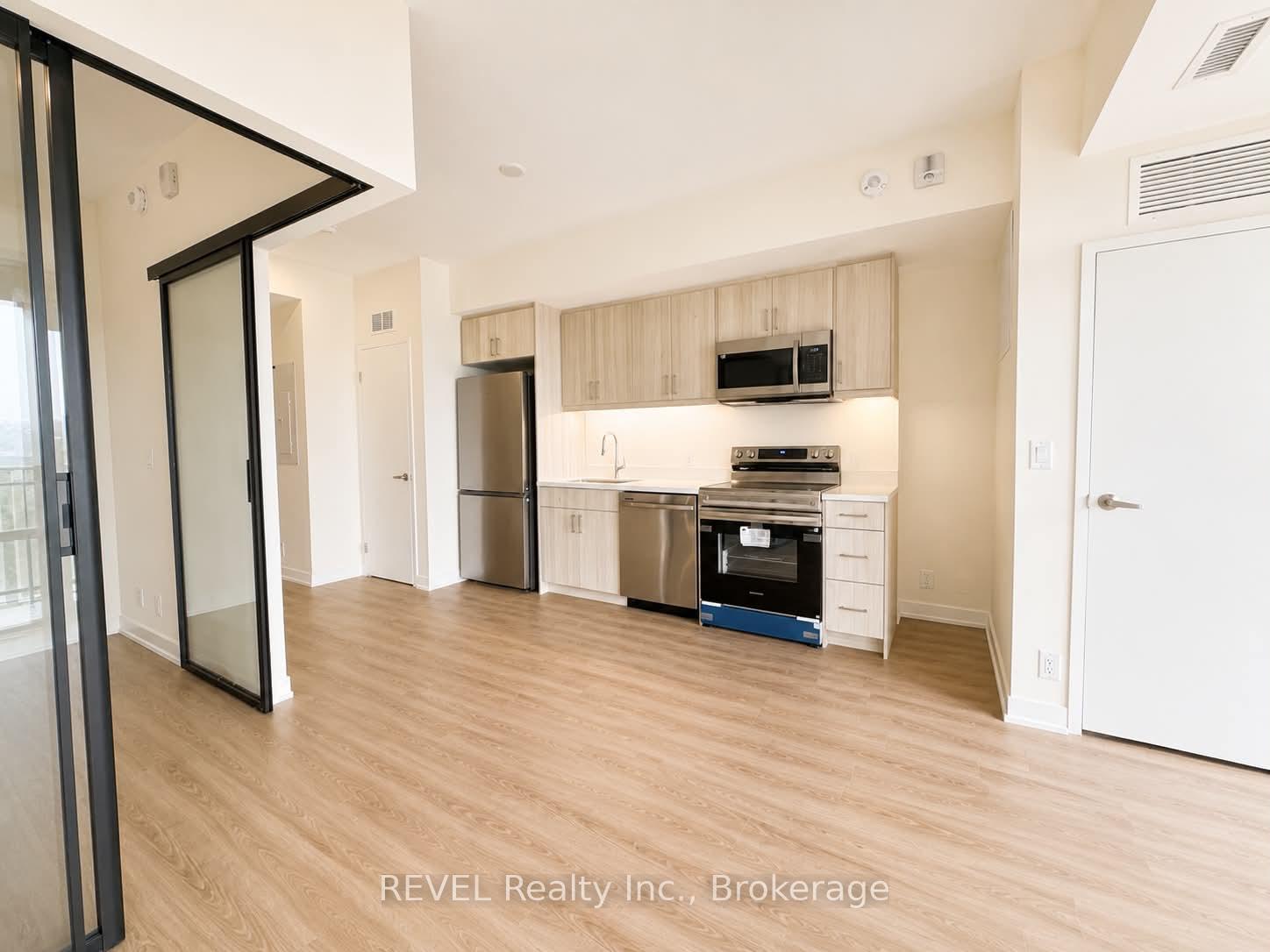 Photo 6 of Unit 228, 350 Prince Charles Drive, Welland, Broadway — HOMEH