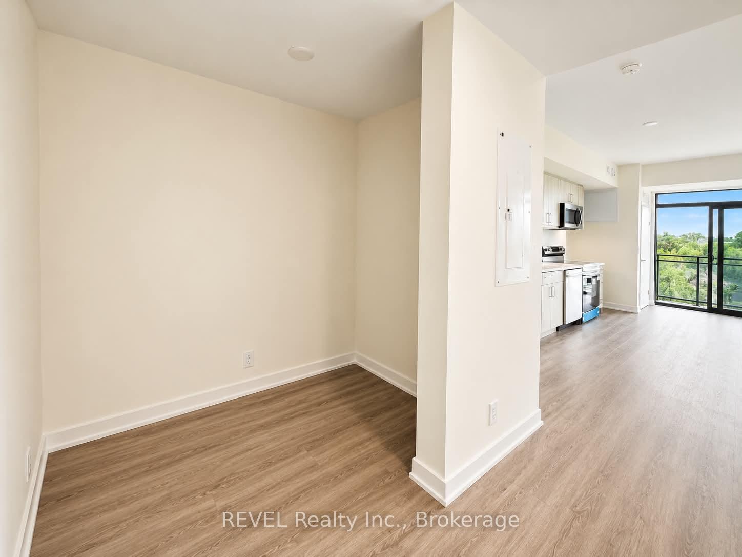 Photo 7 of Unit 228, 350 Prince Charles Drive, Welland, Broadway — HOMEH