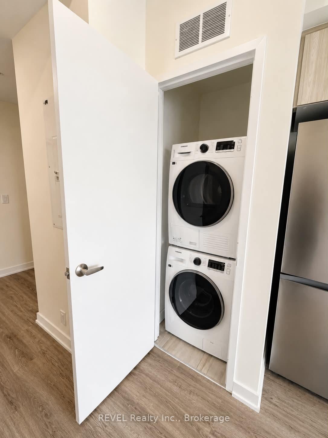 Photo 9 of Unit 228, 350 Prince Charles Drive, Welland, Broadway — HOMEH