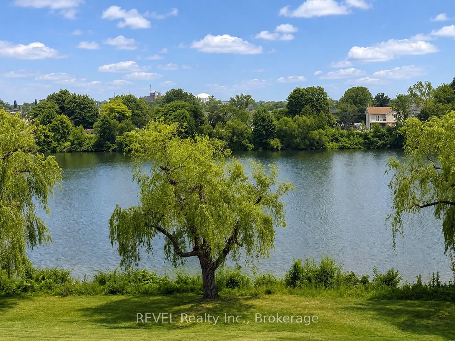 Photo 15 of Unit 228, 350 Prince Charles Drive, Welland, Broadway — HOMEH