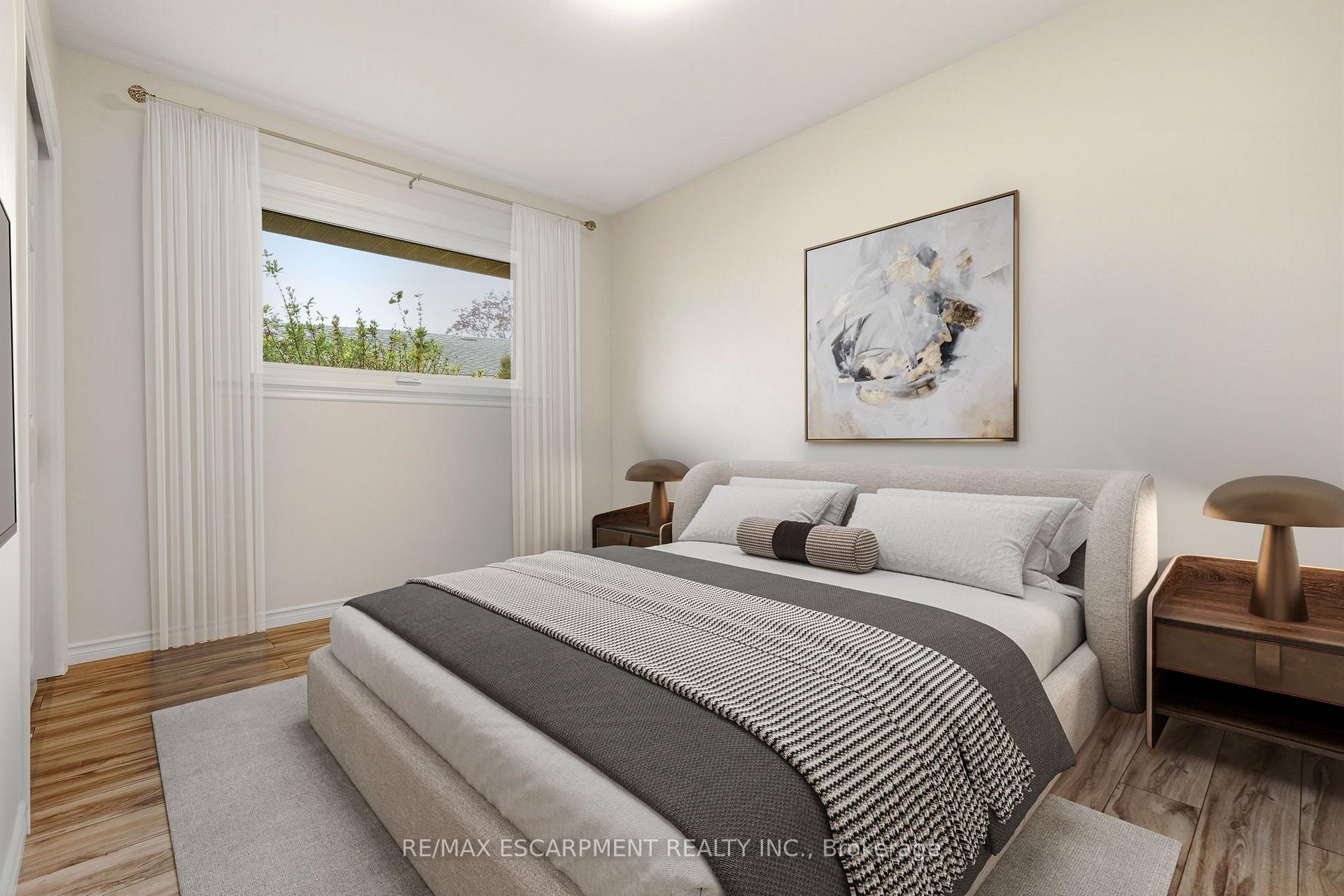 Photo 17 of 25 Briarsdale Drive, St. Catharines, Glendale/Glenridge — HOMEH