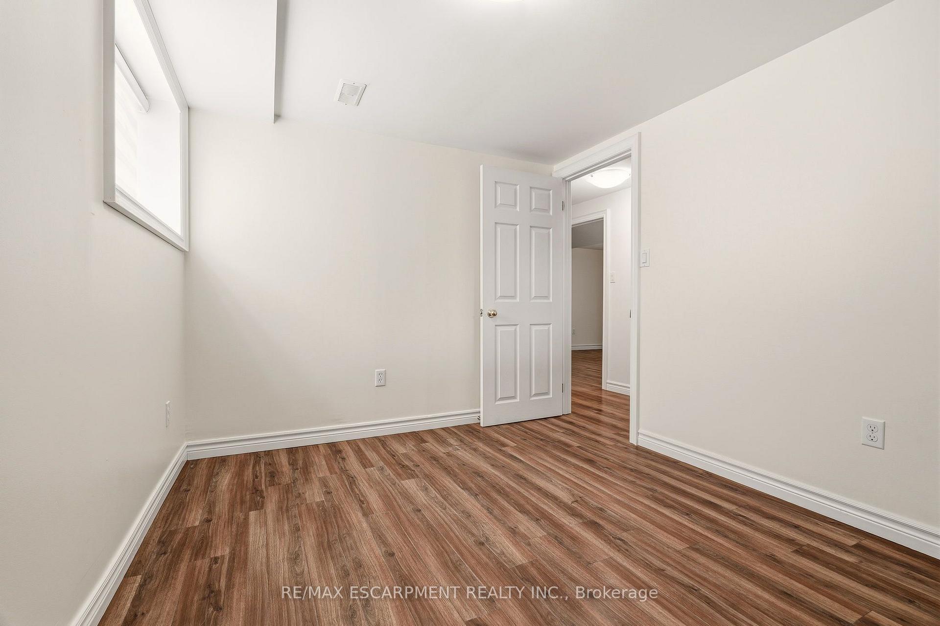 Photo 31 of 25 Briarsdale Drive, St. Catharines, Glendale/Glenridge — HOMEH