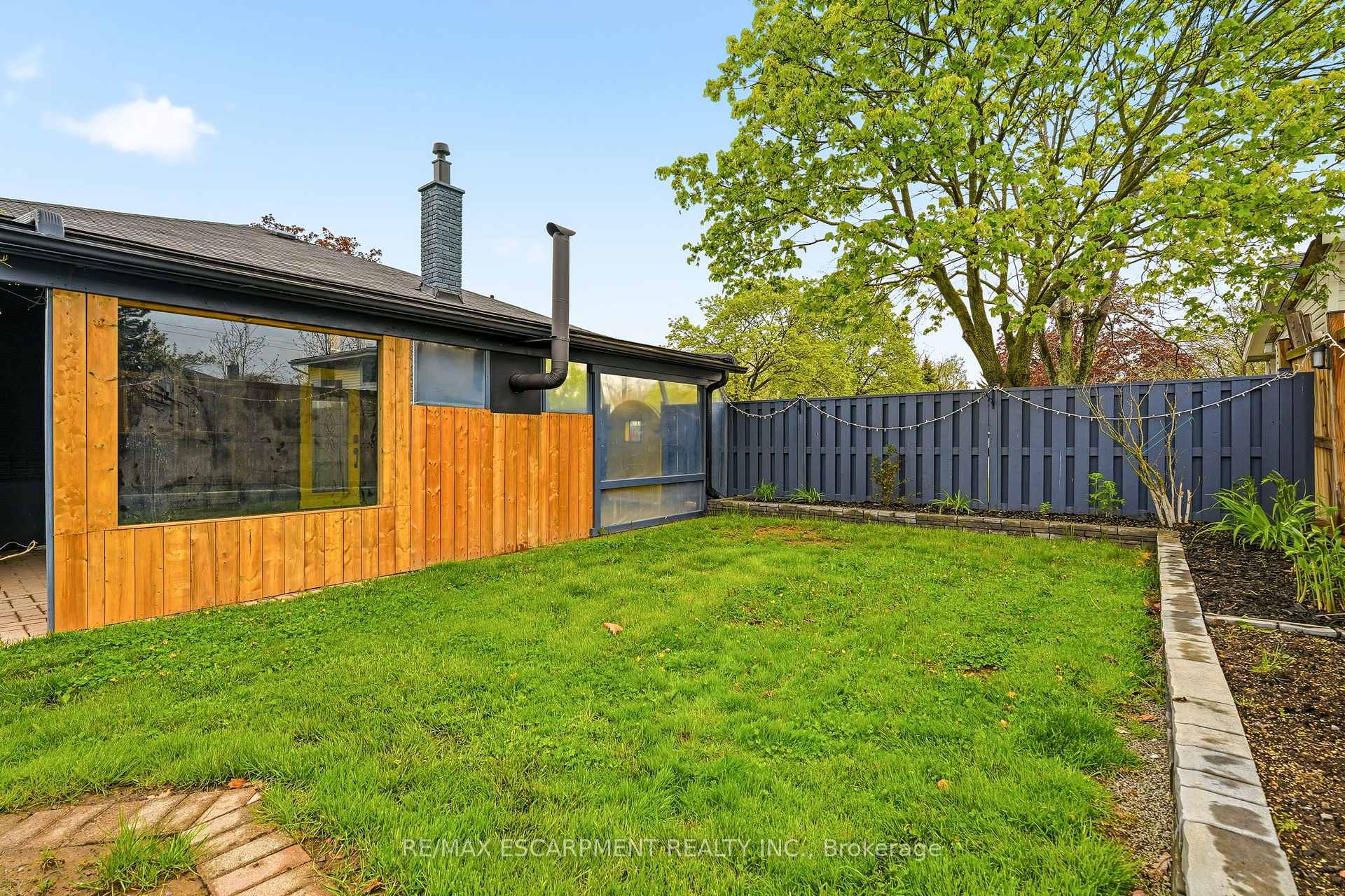 Photo 37 of 25 Briarsdale Drive, St. Catharines, Glendale/Glenridge — HOMEH
