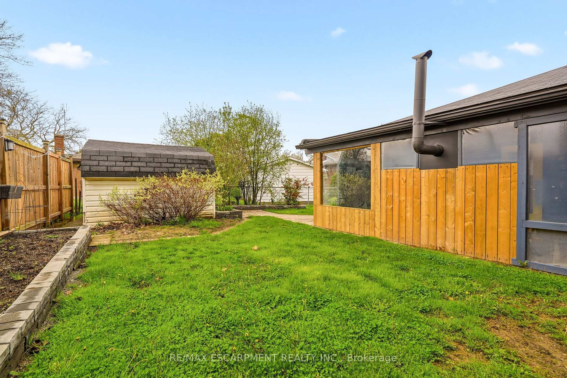 Photo 38 of 25 Briarsdale Drive, St. Catharines, Glendale/Glenridge — HOMEH