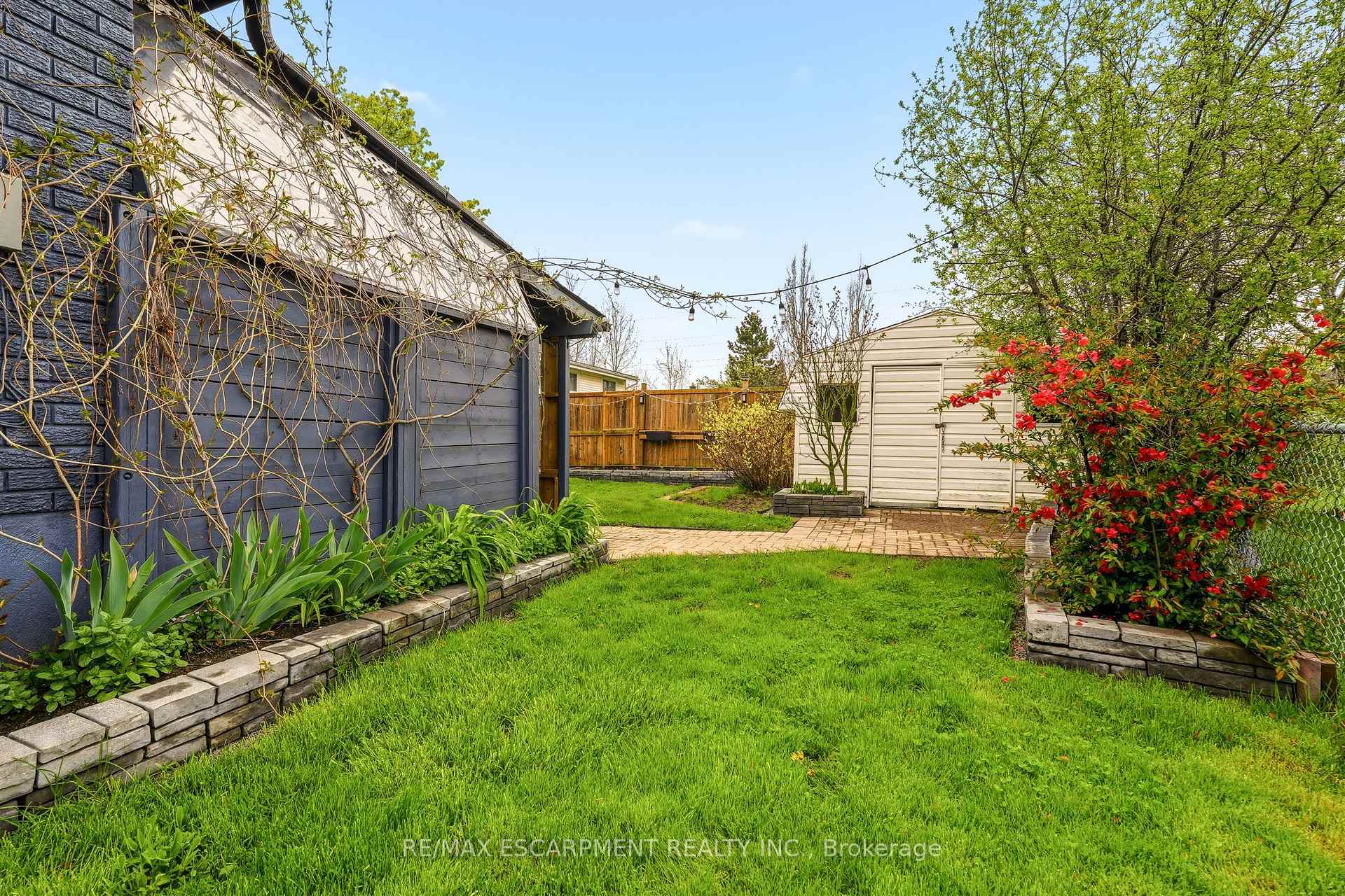 Photo 39 of 25 Briarsdale Drive, St. Catharines, Glendale/Glenridge — HOMEH