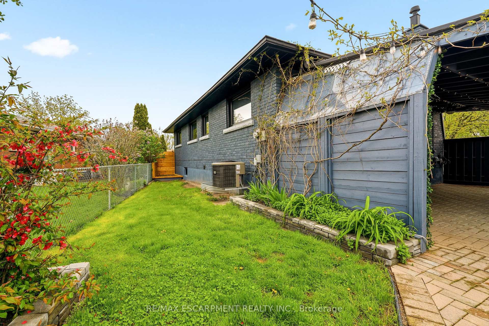 Photo 40 of 25 Briarsdale Drive, St. Catharines, Glendale/Glenridge — HOMEH
