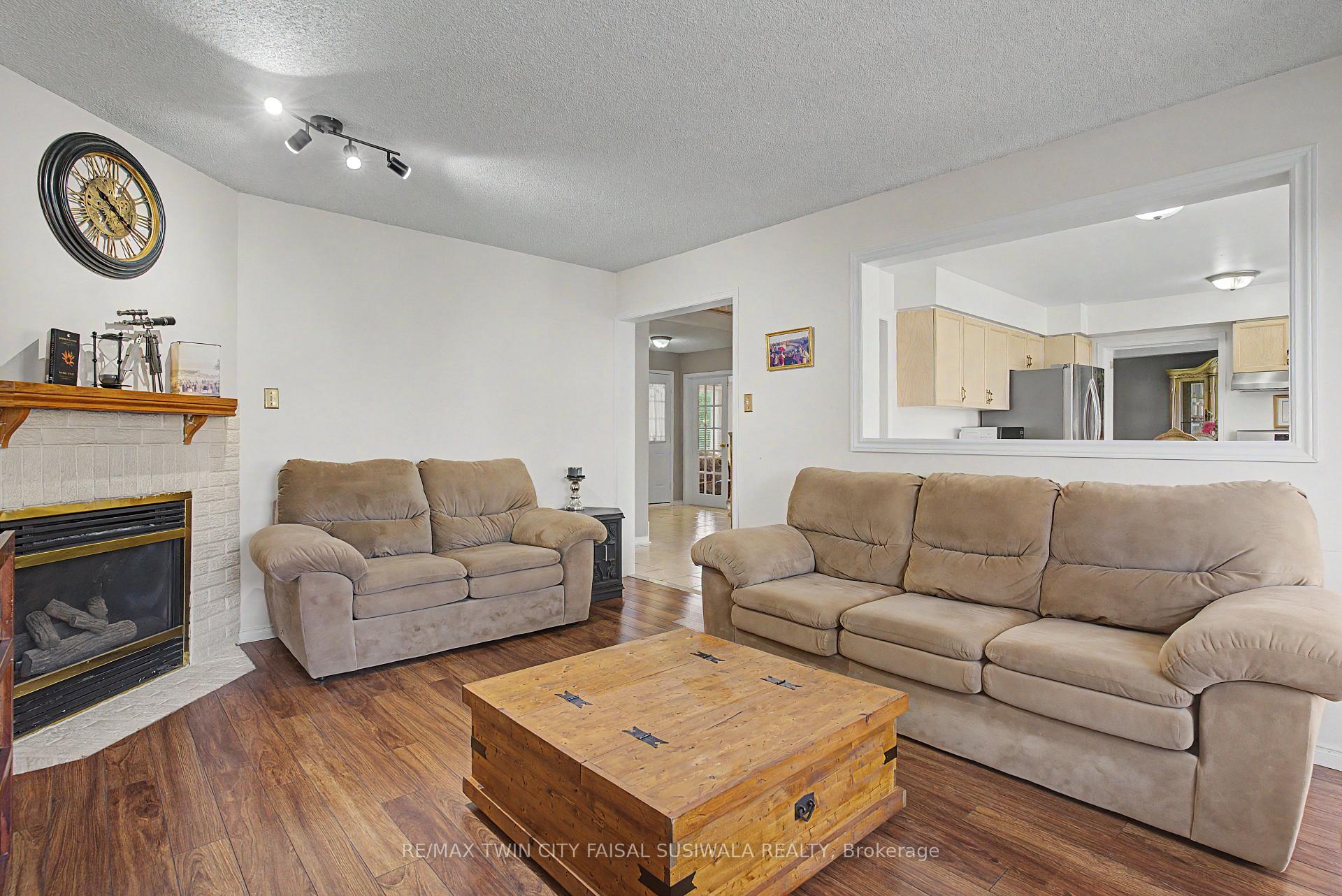 Photo 16 of 194 Glenvalley Drive, Cambridge, Clemens Mills/Saginaw — HOMEH