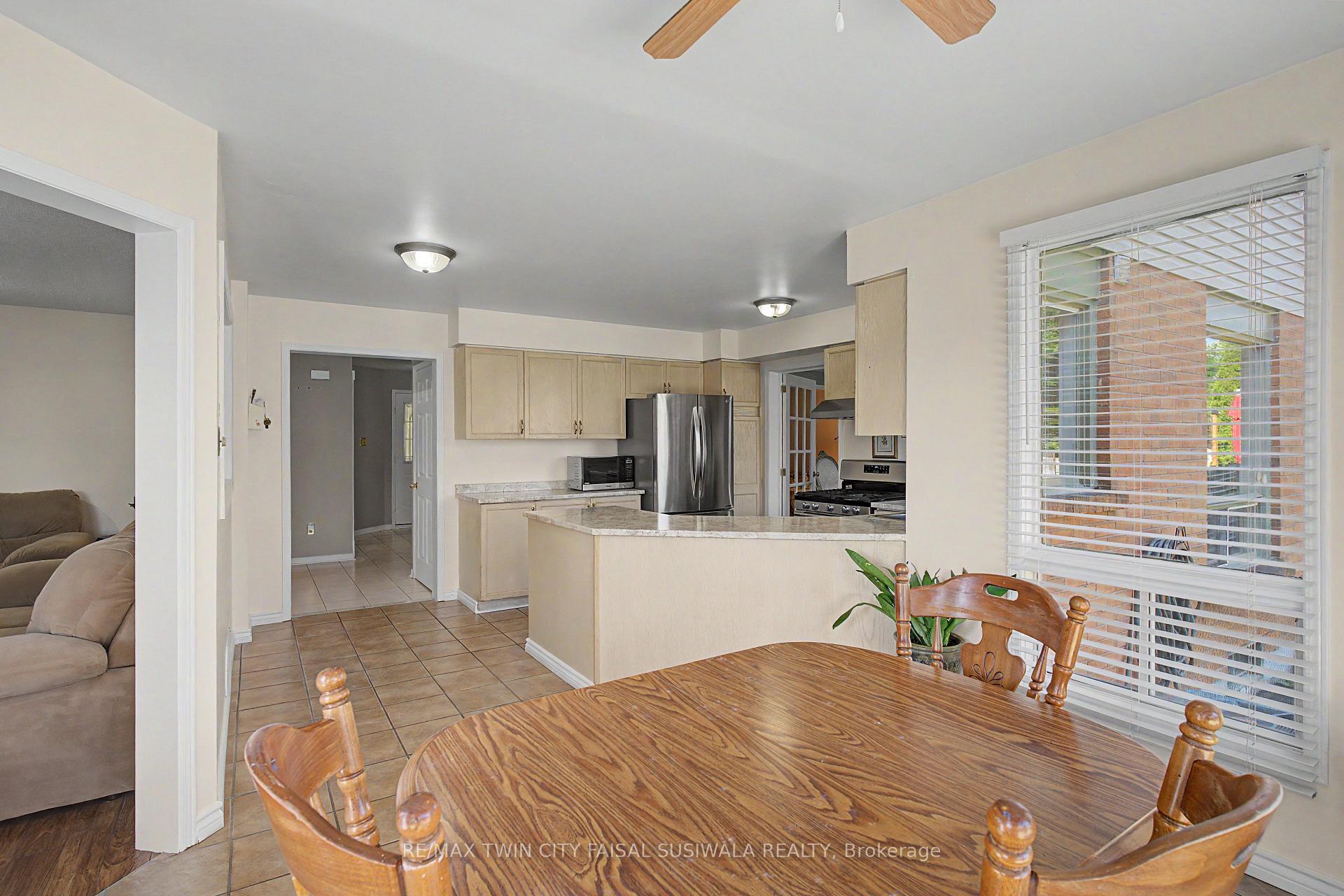 Photo 18 of 194 Glenvalley Drive, Cambridge, Clemens Mills/Saginaw — HOMEH
