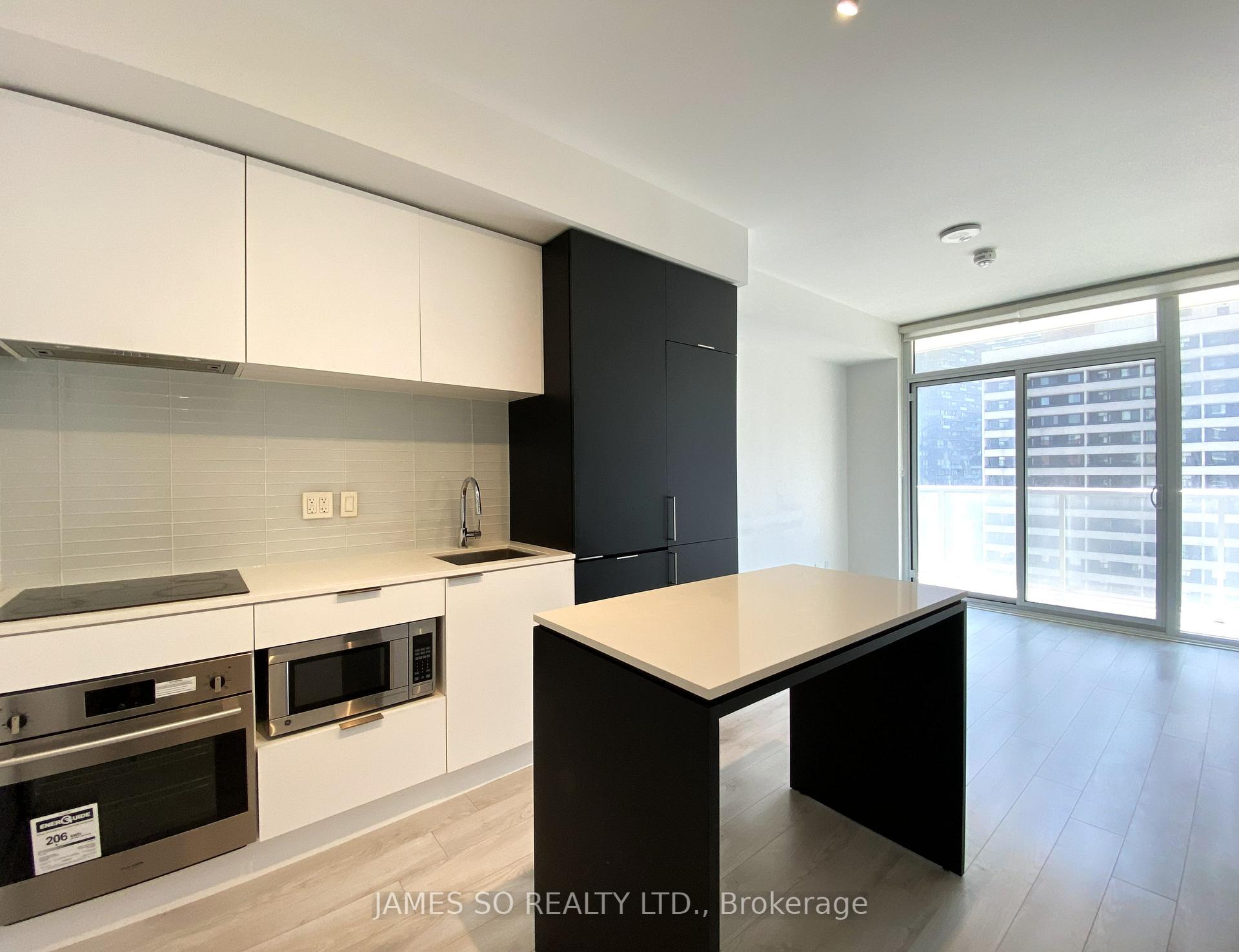 Photo 7 of Unit 916, 33 Helendale Avenue, Toronto, Yonge-Eglinton — HOMEH
