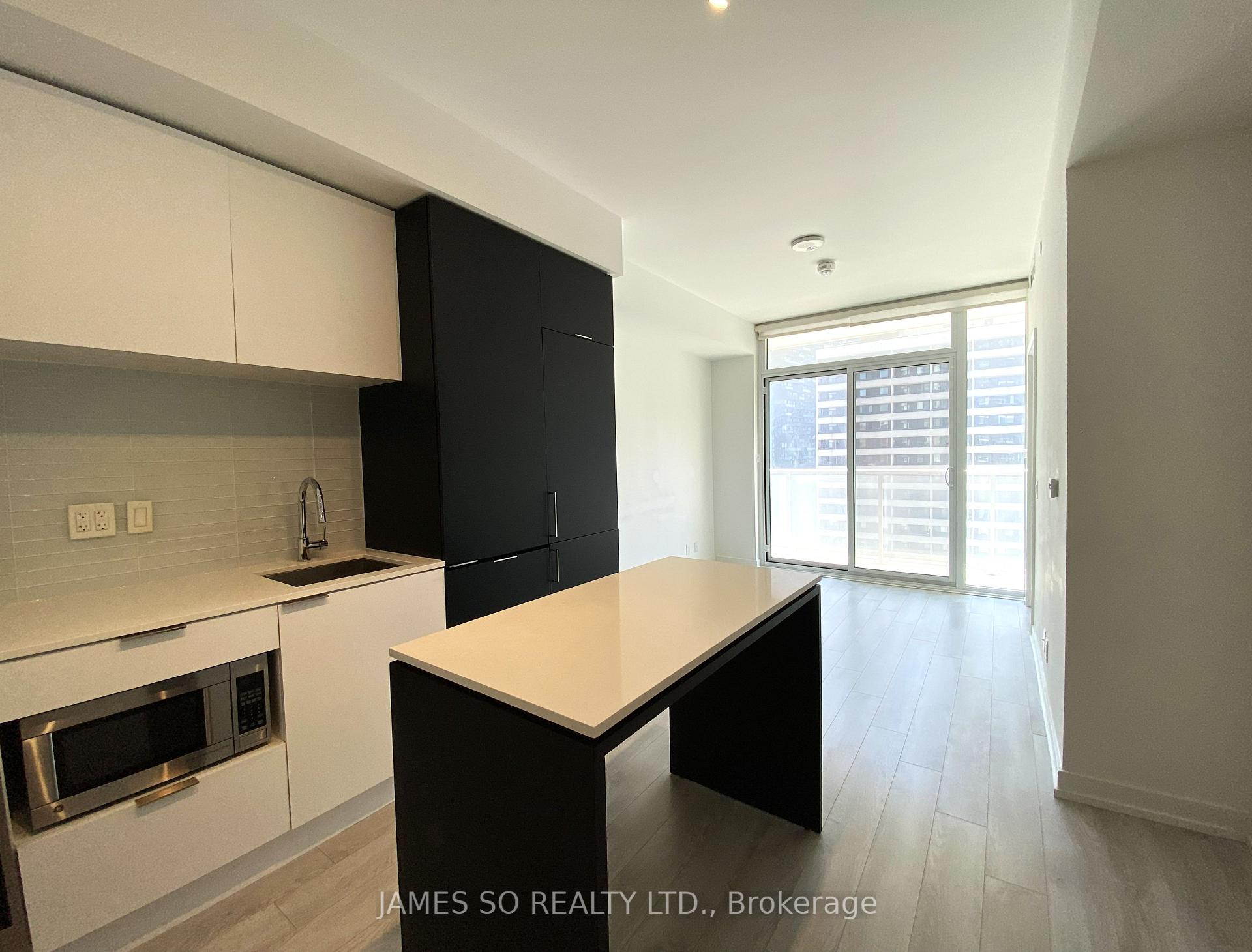 Photo 8 of Unit 916, 33 Helendale Avenue, Toronto, Yonge-Eglinton — HOMEH