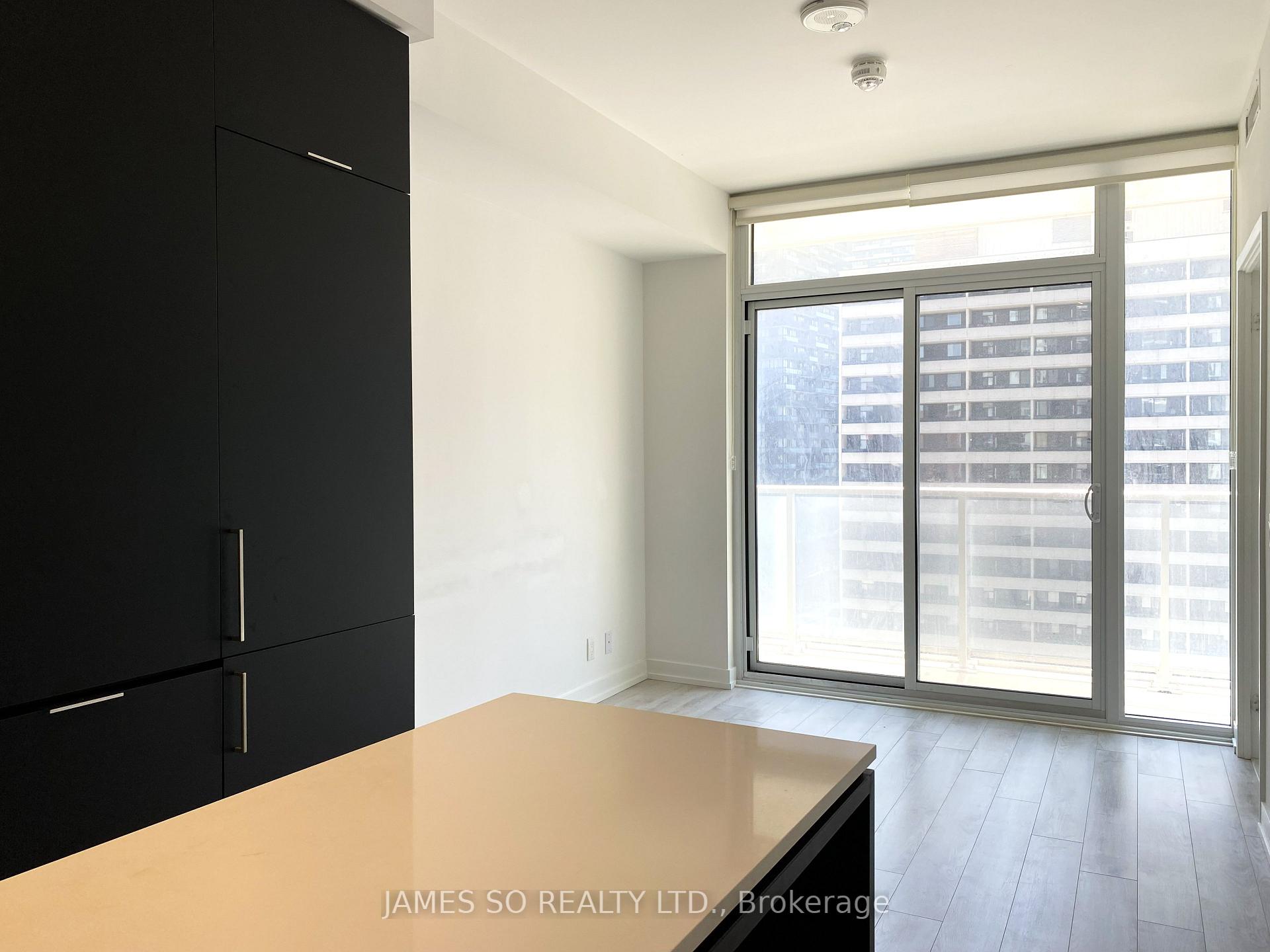 Photo 11 of Unit 916, 33 Helendale Avenue, Toronto, Yonge-Eglinton — HOMEH